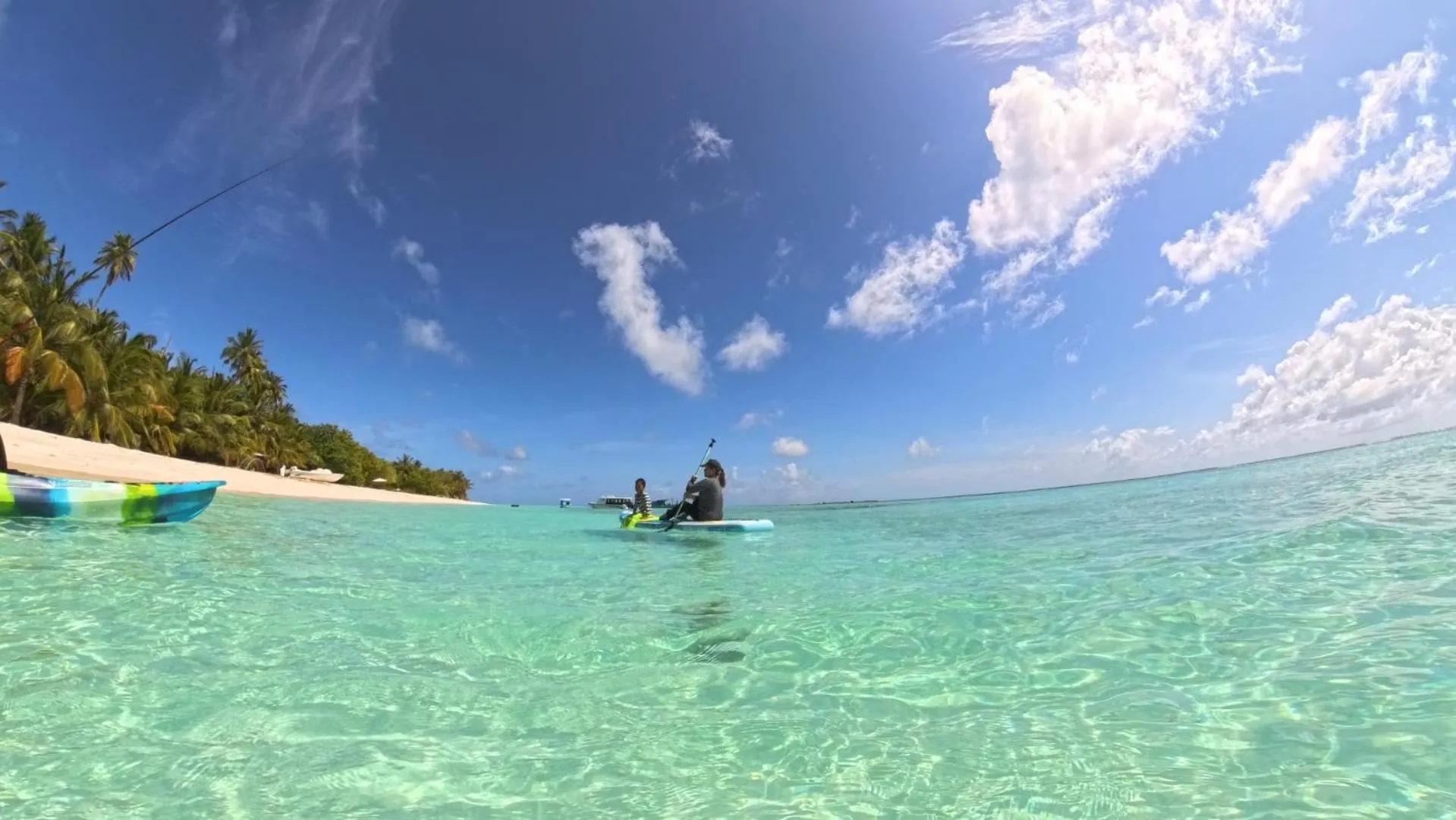 Origami Inn Himandhoo