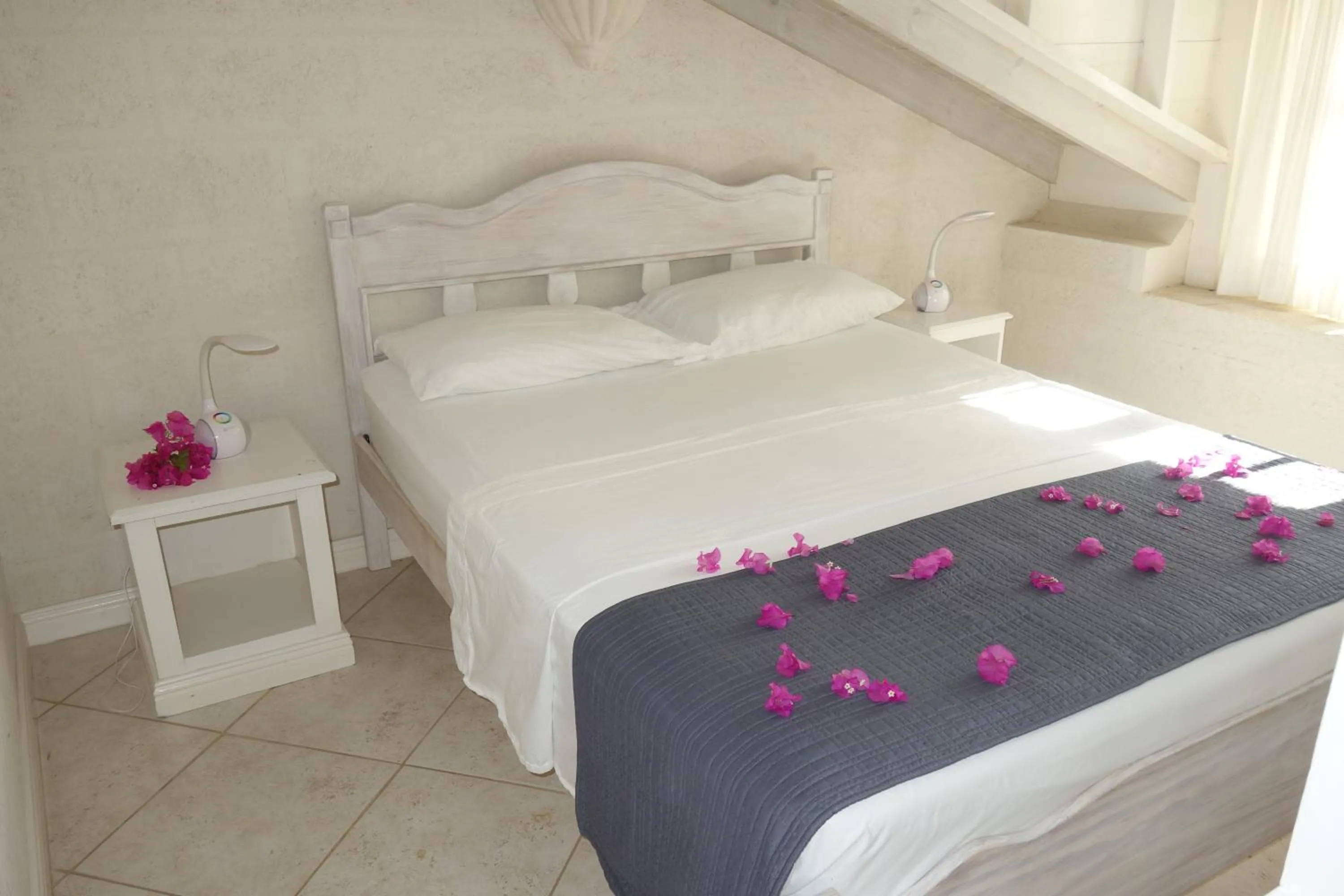 Bed in Inchcape Seaside Villas