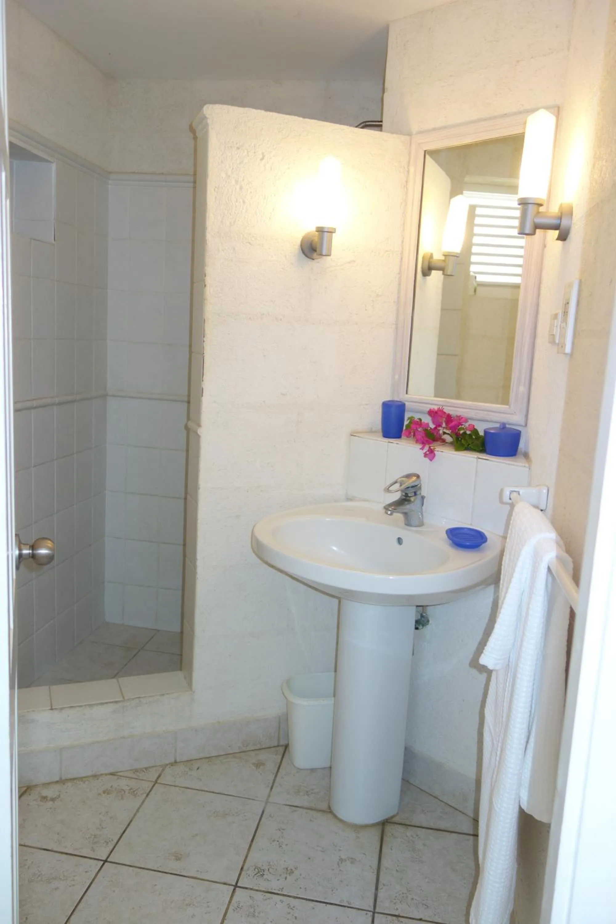 Bathroom in Inchcape Seaside Villas
