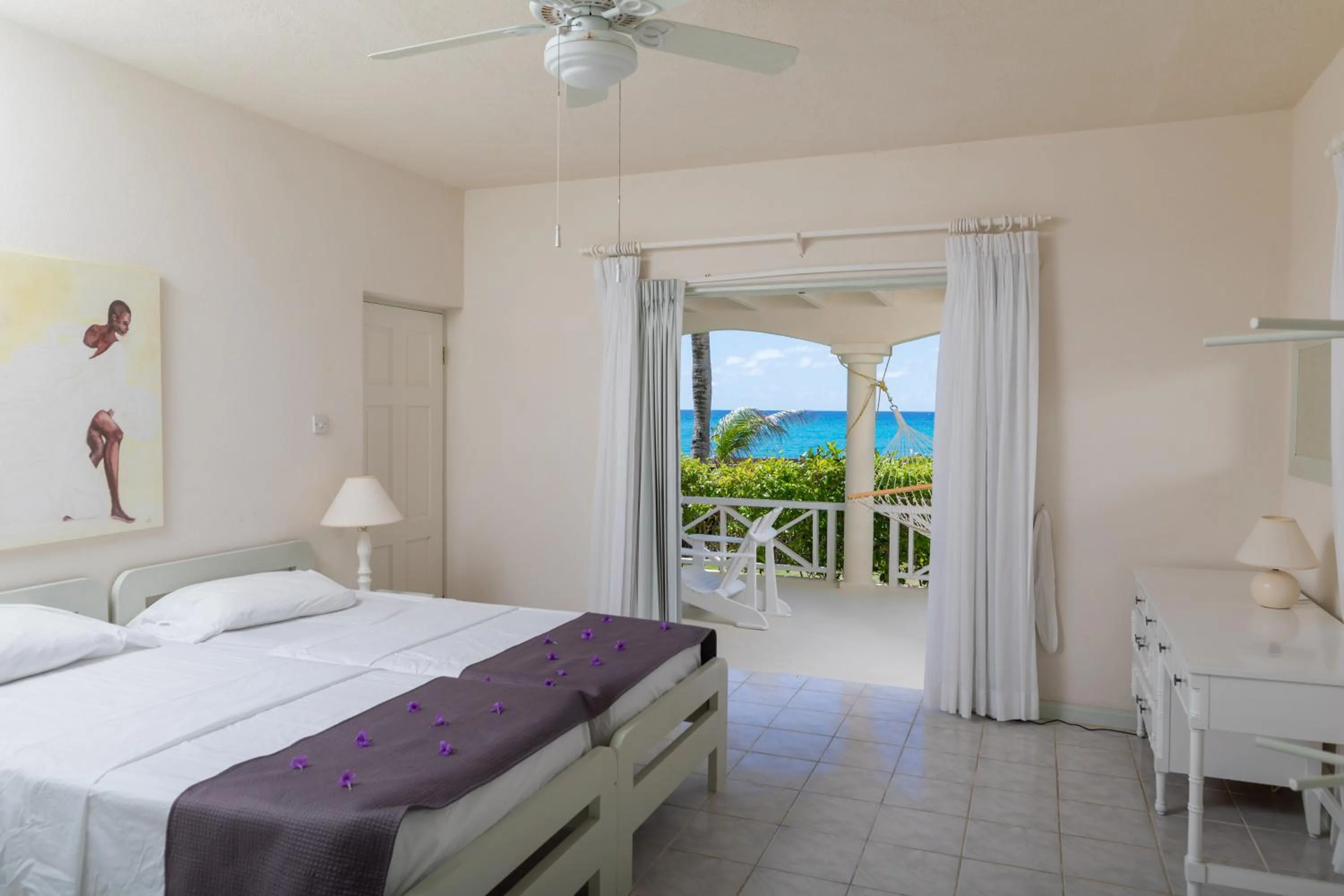 Bed in Inchcape Seaside Villas