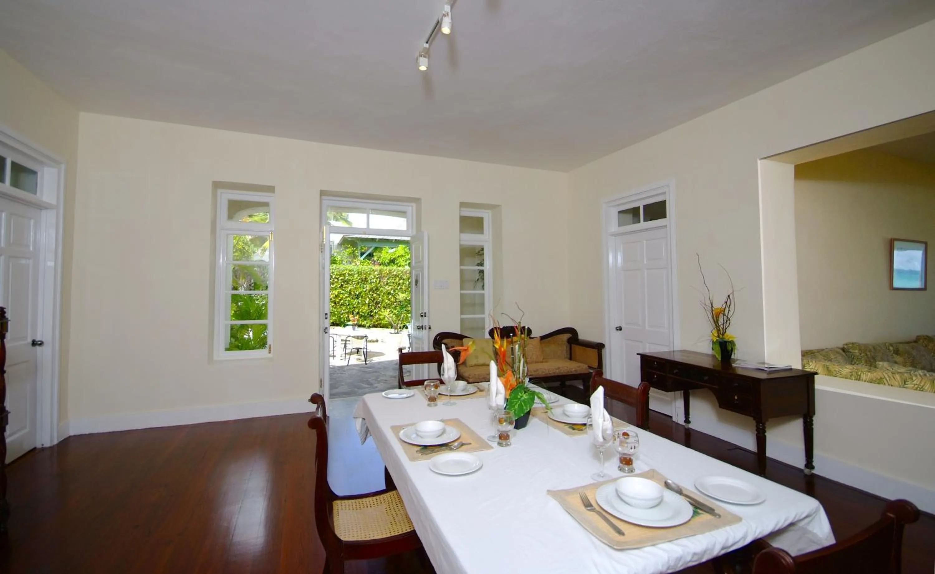 Inchcape Seaside Villas