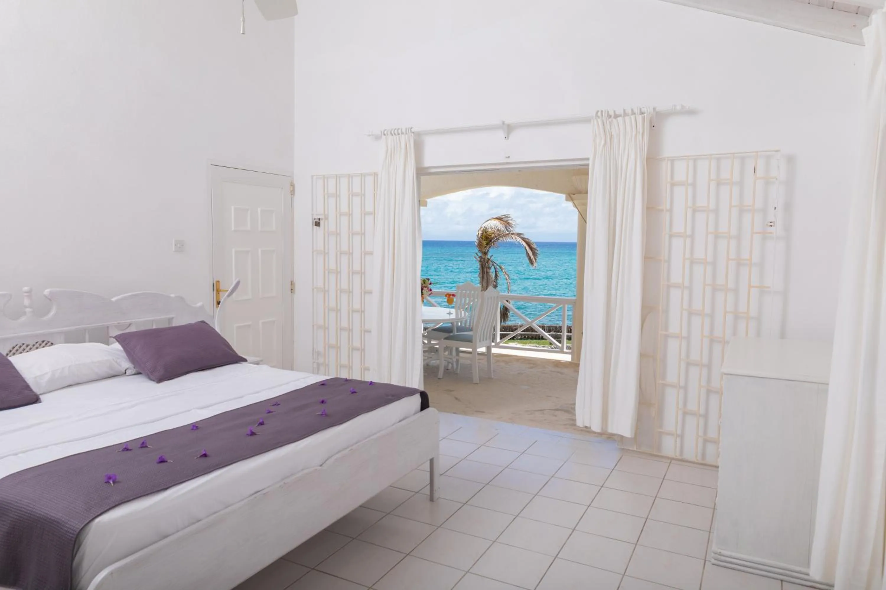 Bed in Inchcape Seaside Villas