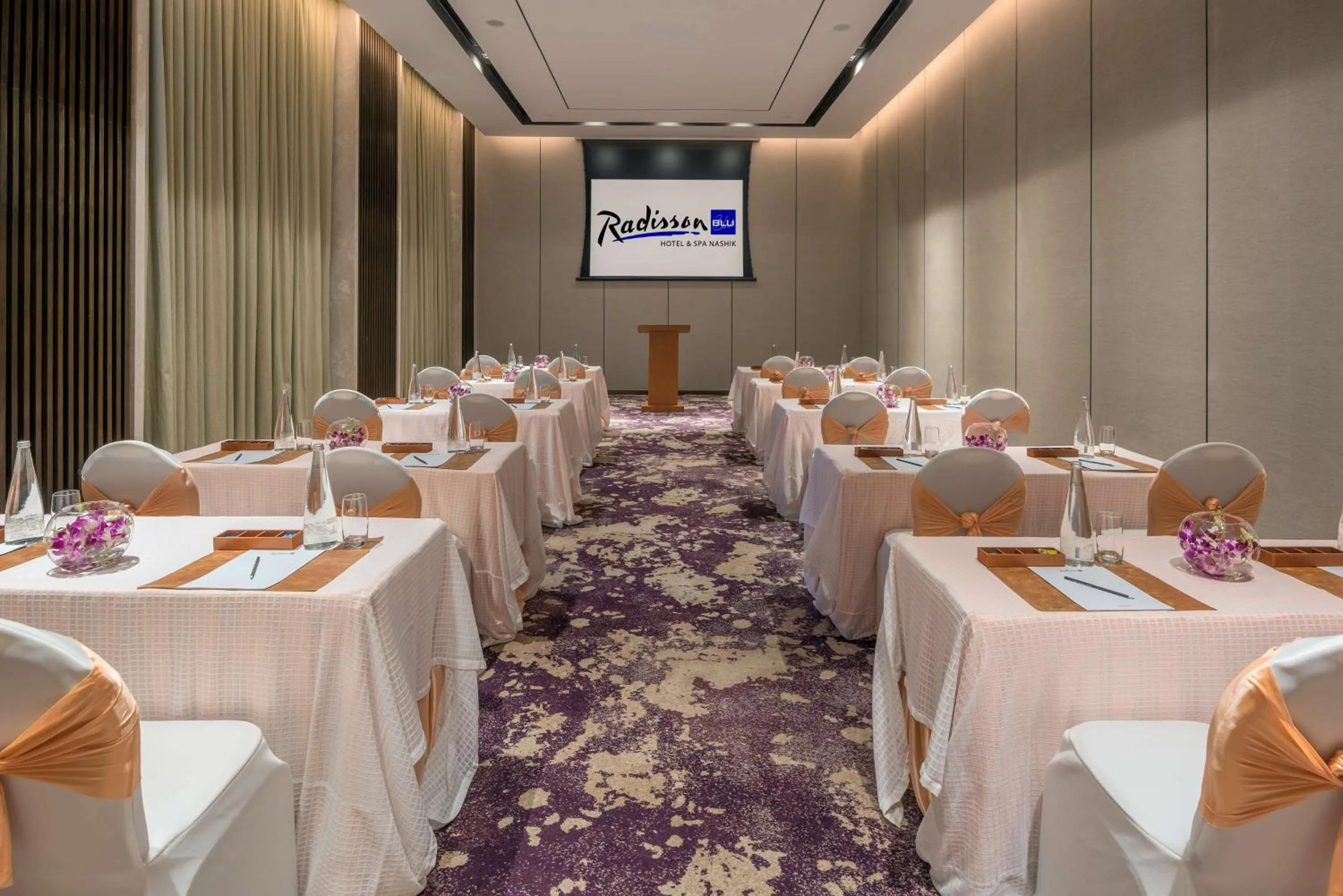 Meeting/conference room in Radisson Blu Hotel & Spa, Nashik