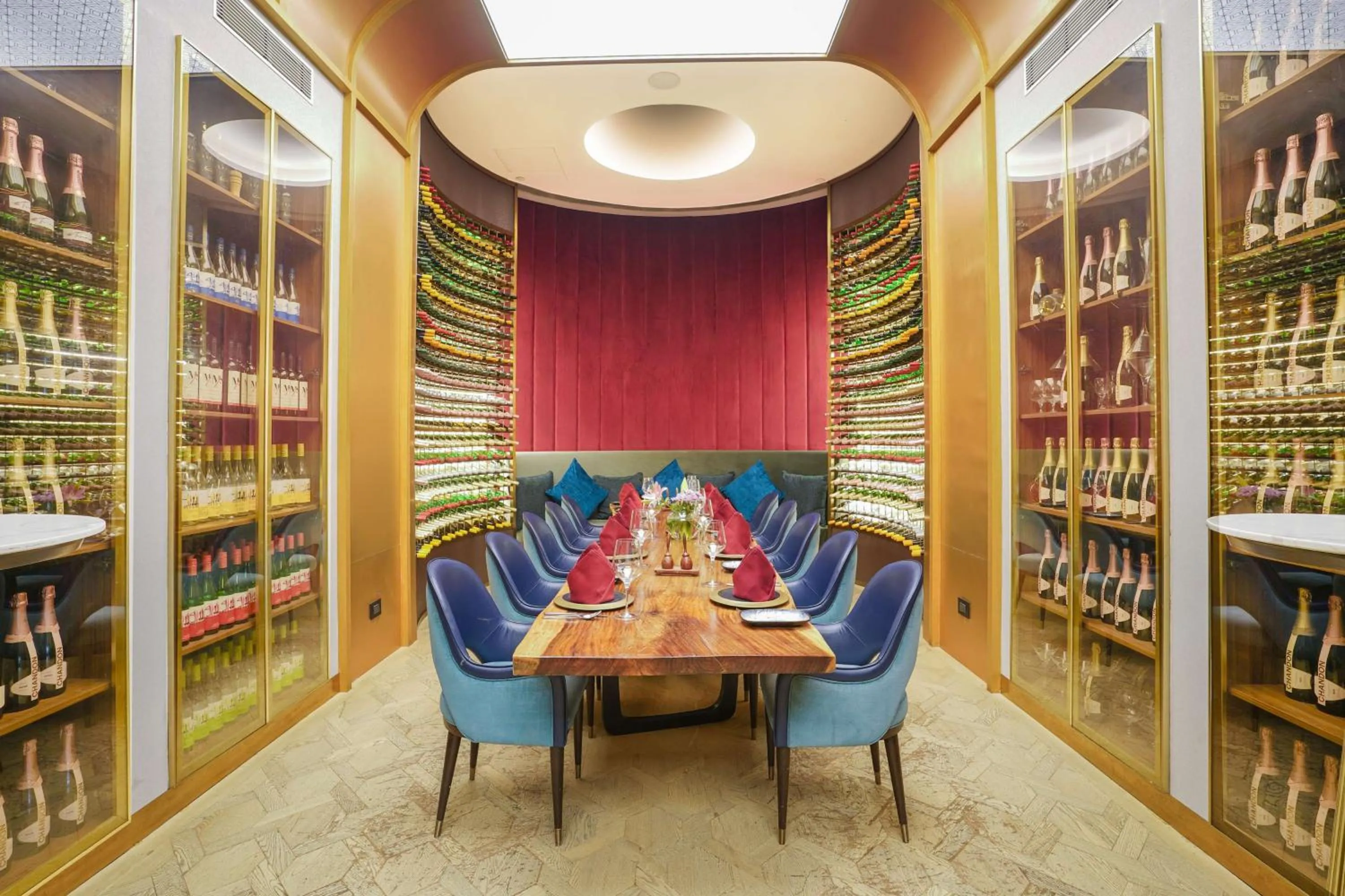 Restaurant/places to eat in Radisson Blu Hotel & Spa, Nashik