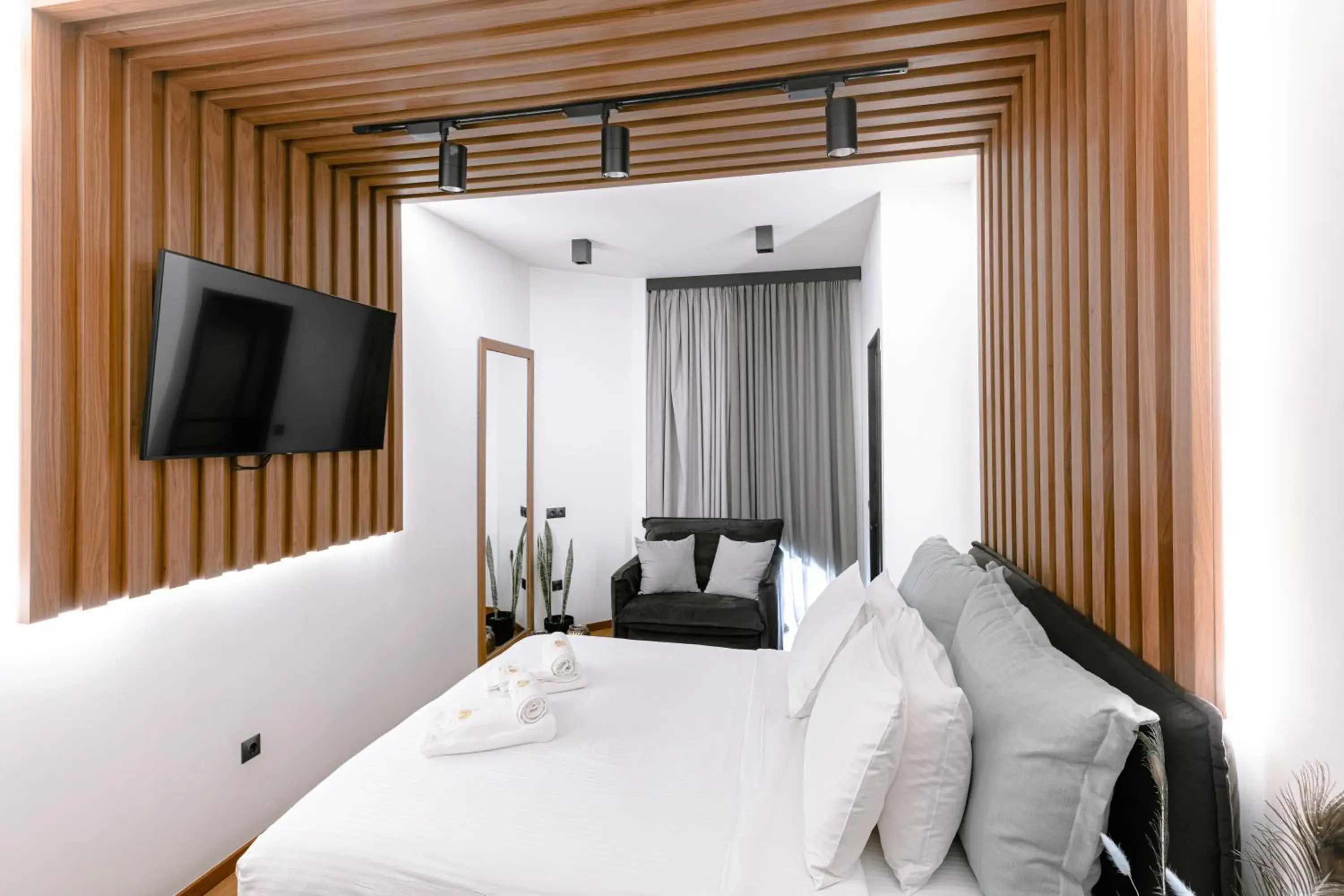 Deluxe Room in Snob Athens Deluxe Room in Snob Athens