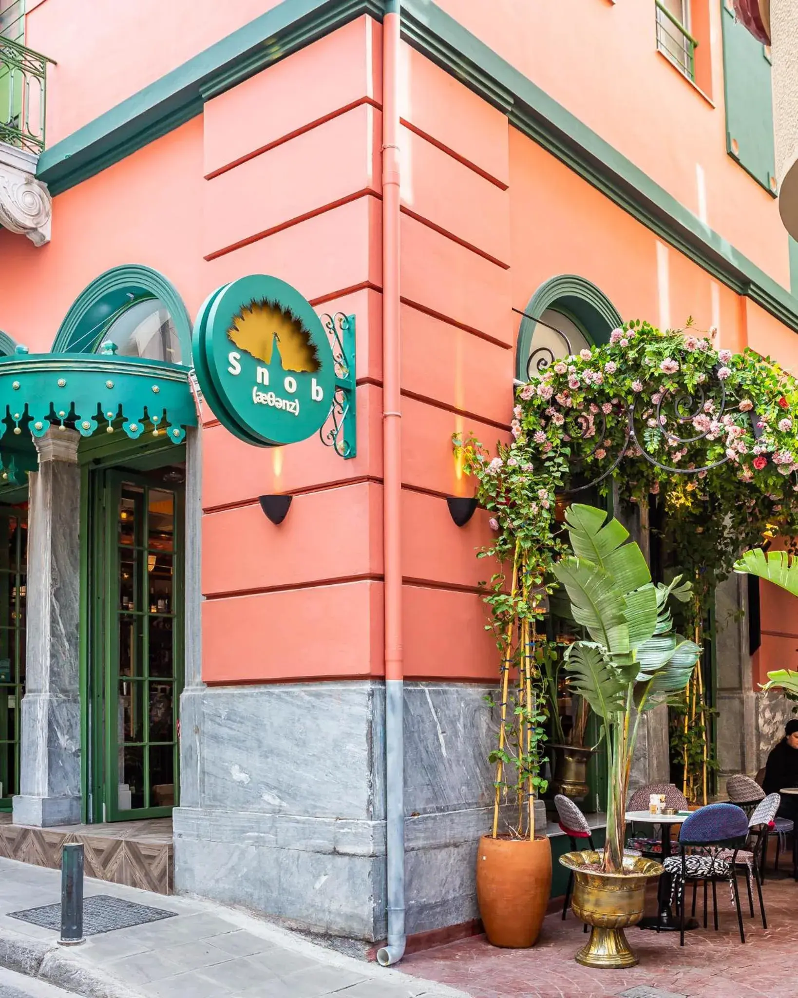 Property building in Snob Athens Property building in Snob Athens