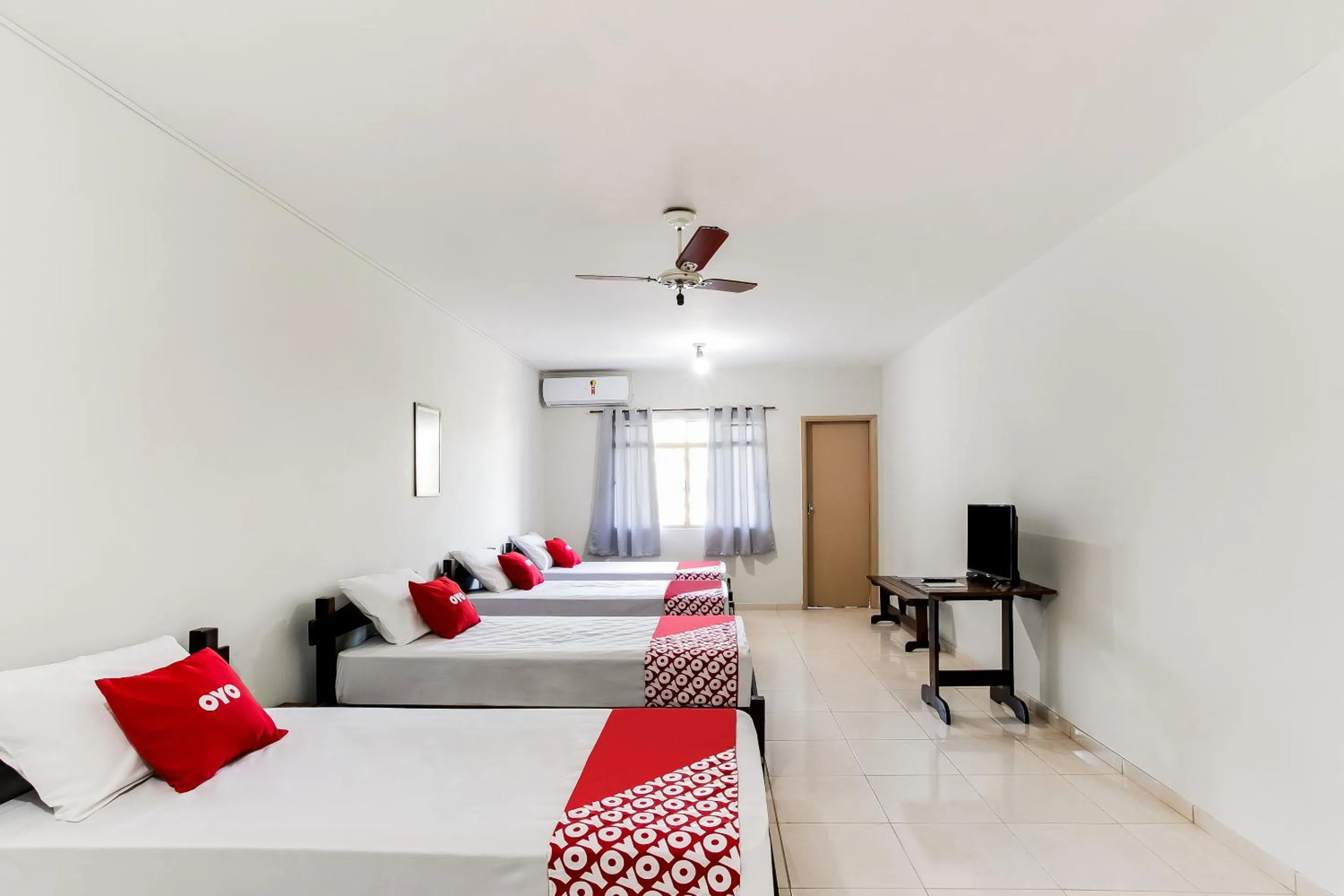 Bedroom in OYO Hotel Nobrega Aeroporto de Congonhas, São Paulo