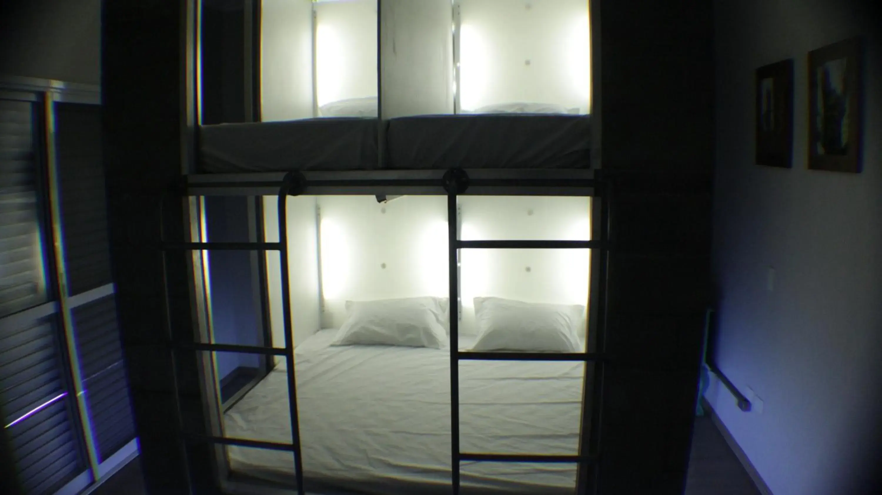 Private Quadruple Room in Viva Hostel Design Private Quadruple Room in Viva Hostel Design