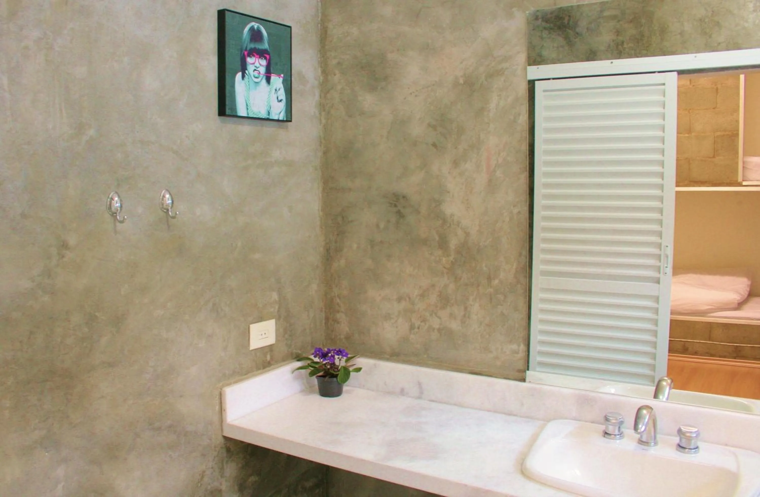 Shower in Viva Hostel Design