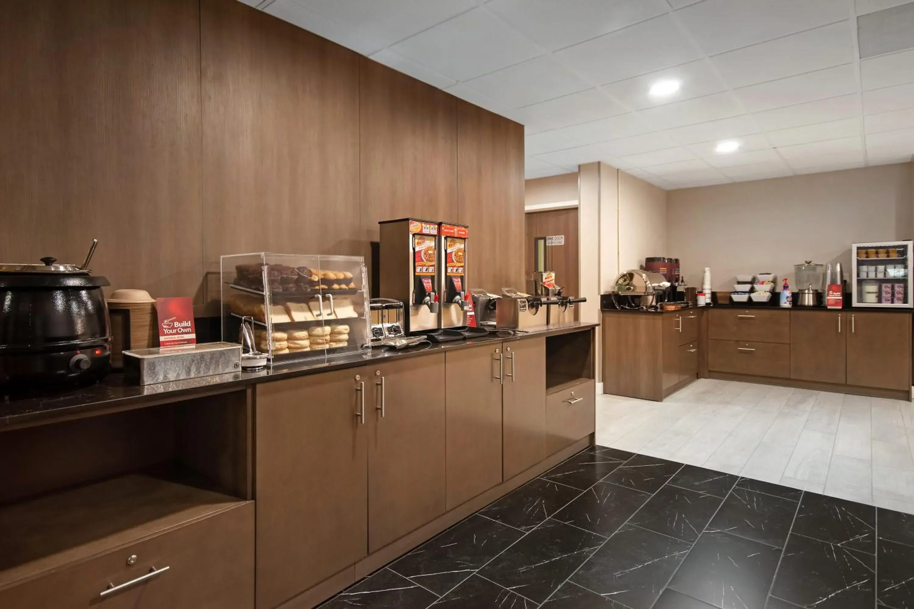 Breakfast in Best Western Plus Meadowlands Breakfast in Best Western Plus Meadowlands