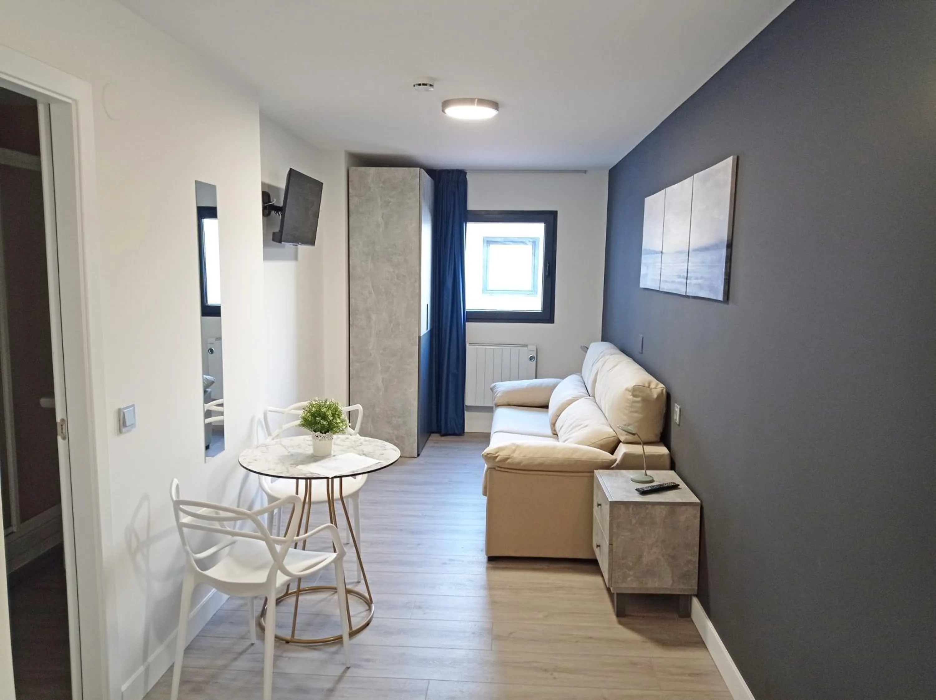 Living room in Apartamentos Hi Apartaments Santander 3000