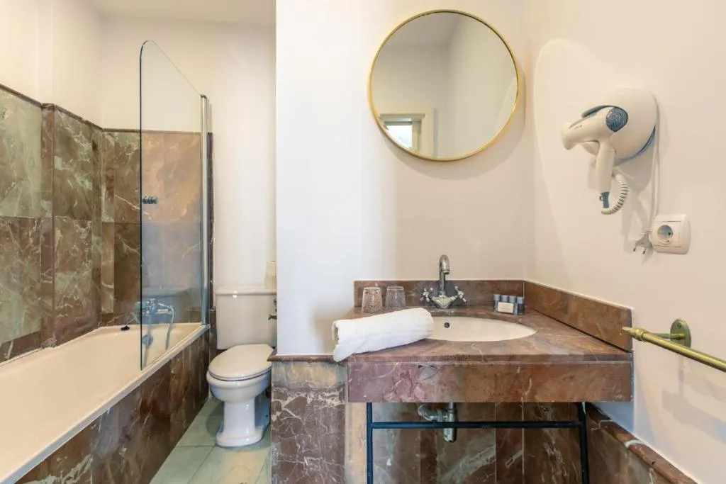 Bathroom in Catedral Suites Jerez