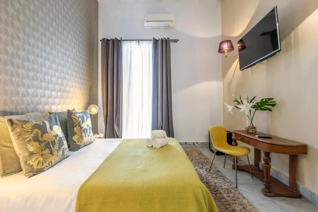 TV and multimedia, Bed in Catedral Suites Jerez