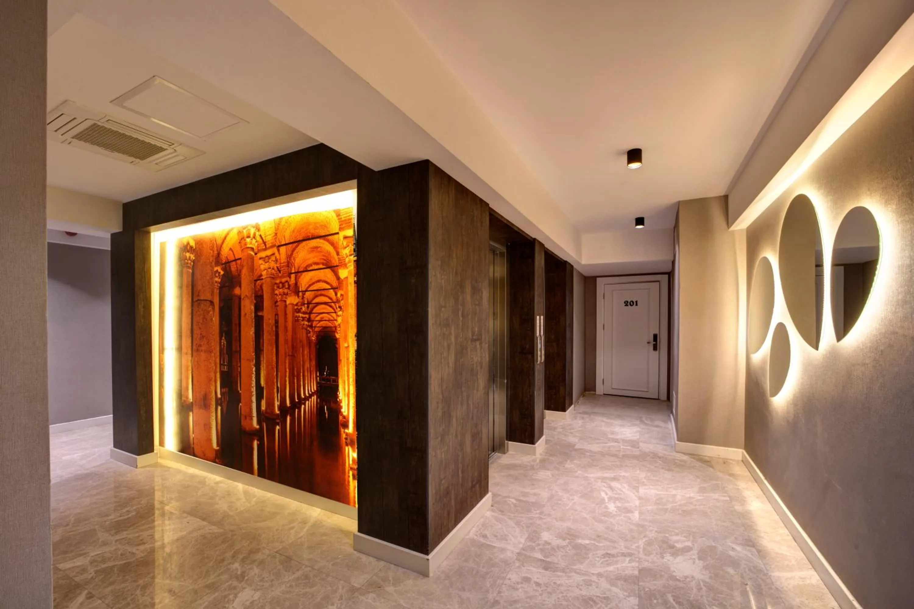 Decorative detail in Dora Pera Hotel