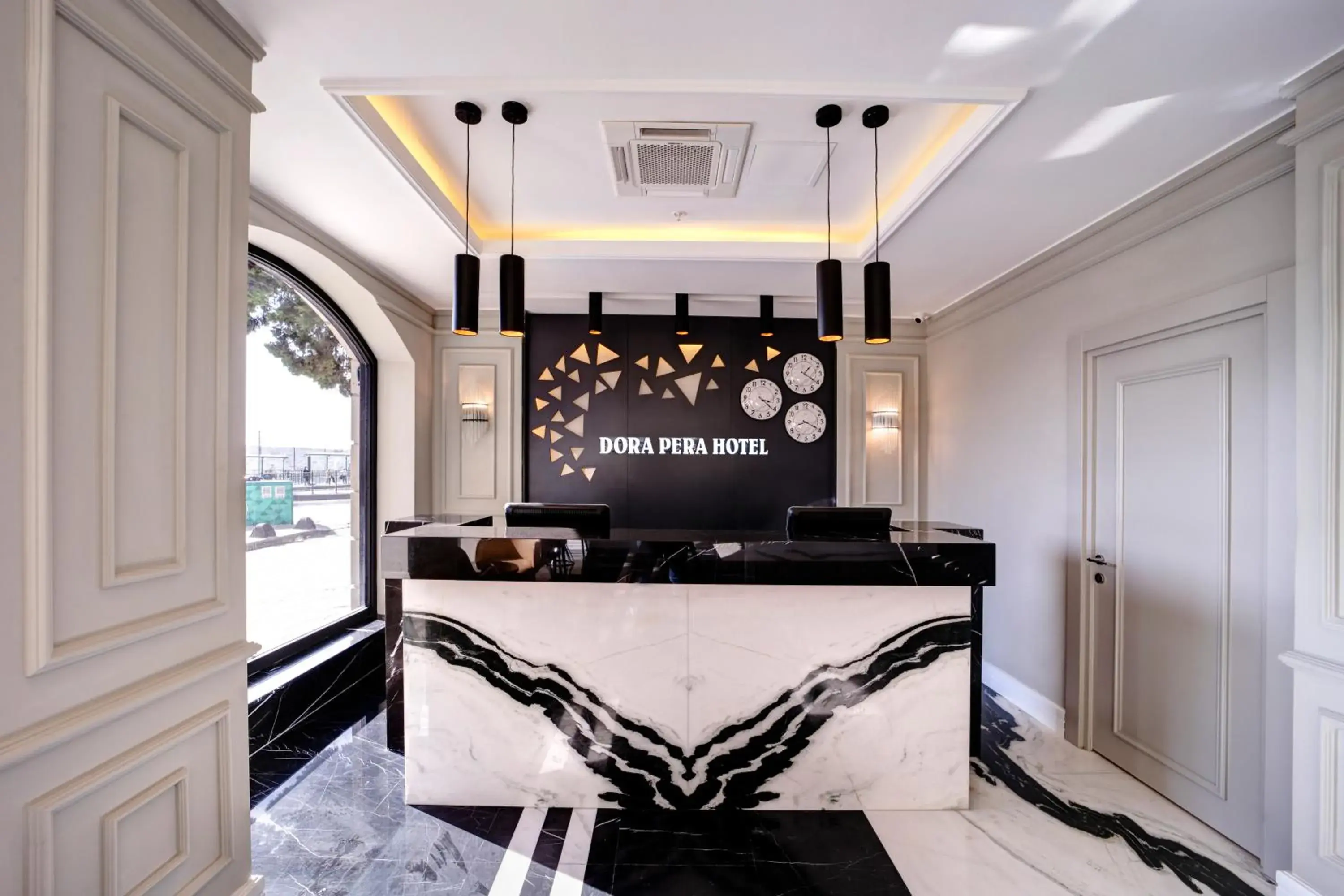 Lobby or reception in Dora Pera Hotel Lobby or reception in Dora Pera Hotel