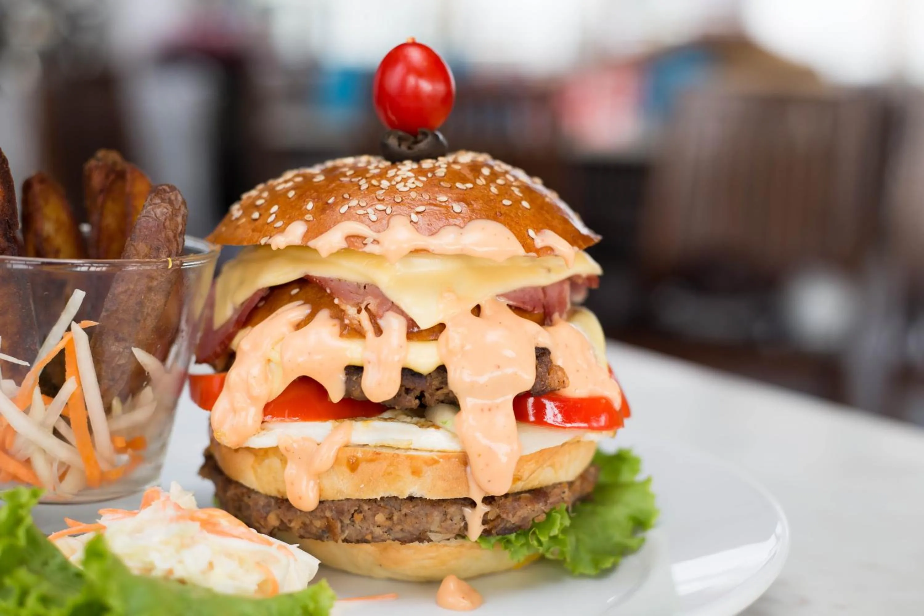 Food and drinks in Six Seasons Hotel