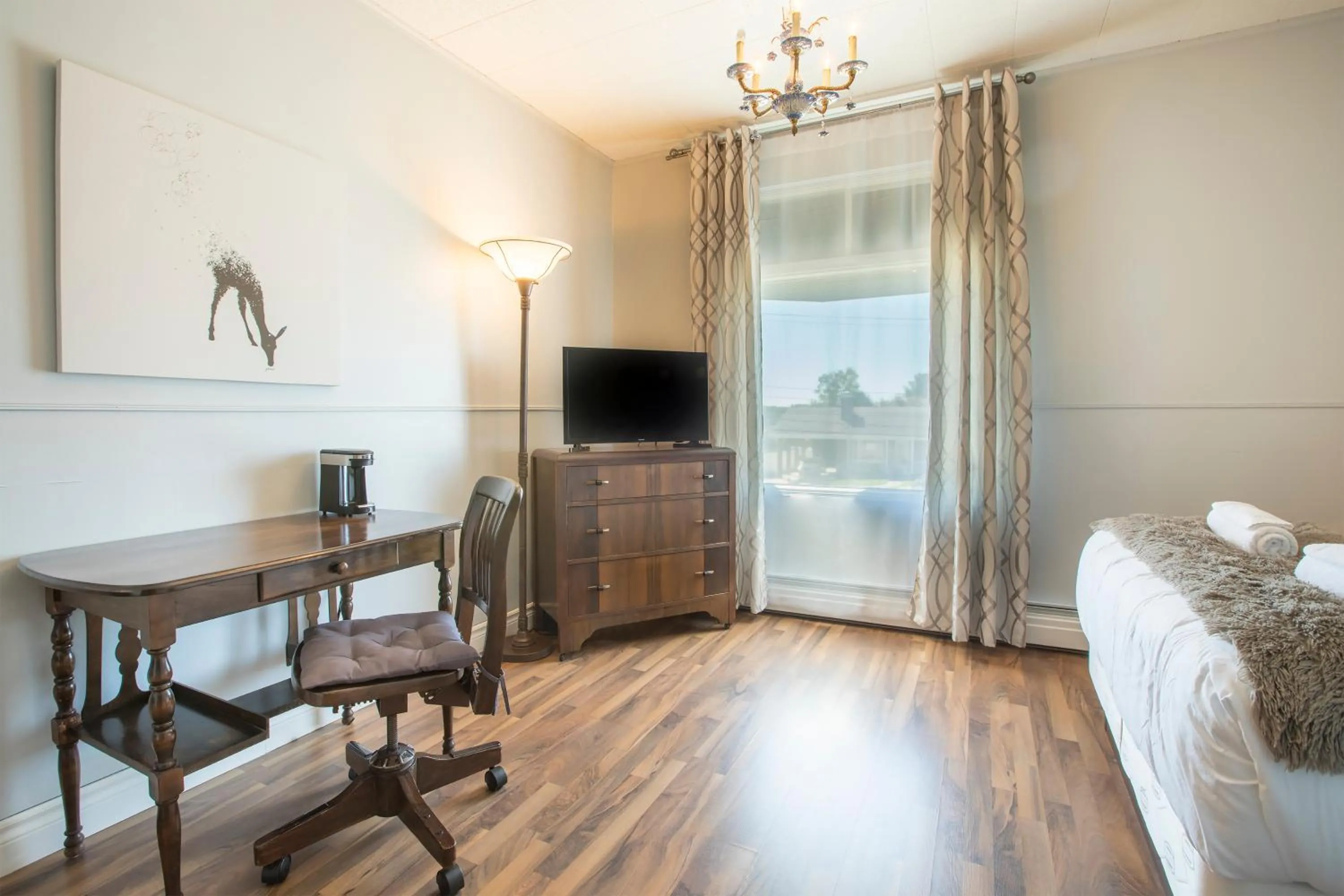 Double Room with Private Bathroom in Auberge des Berges