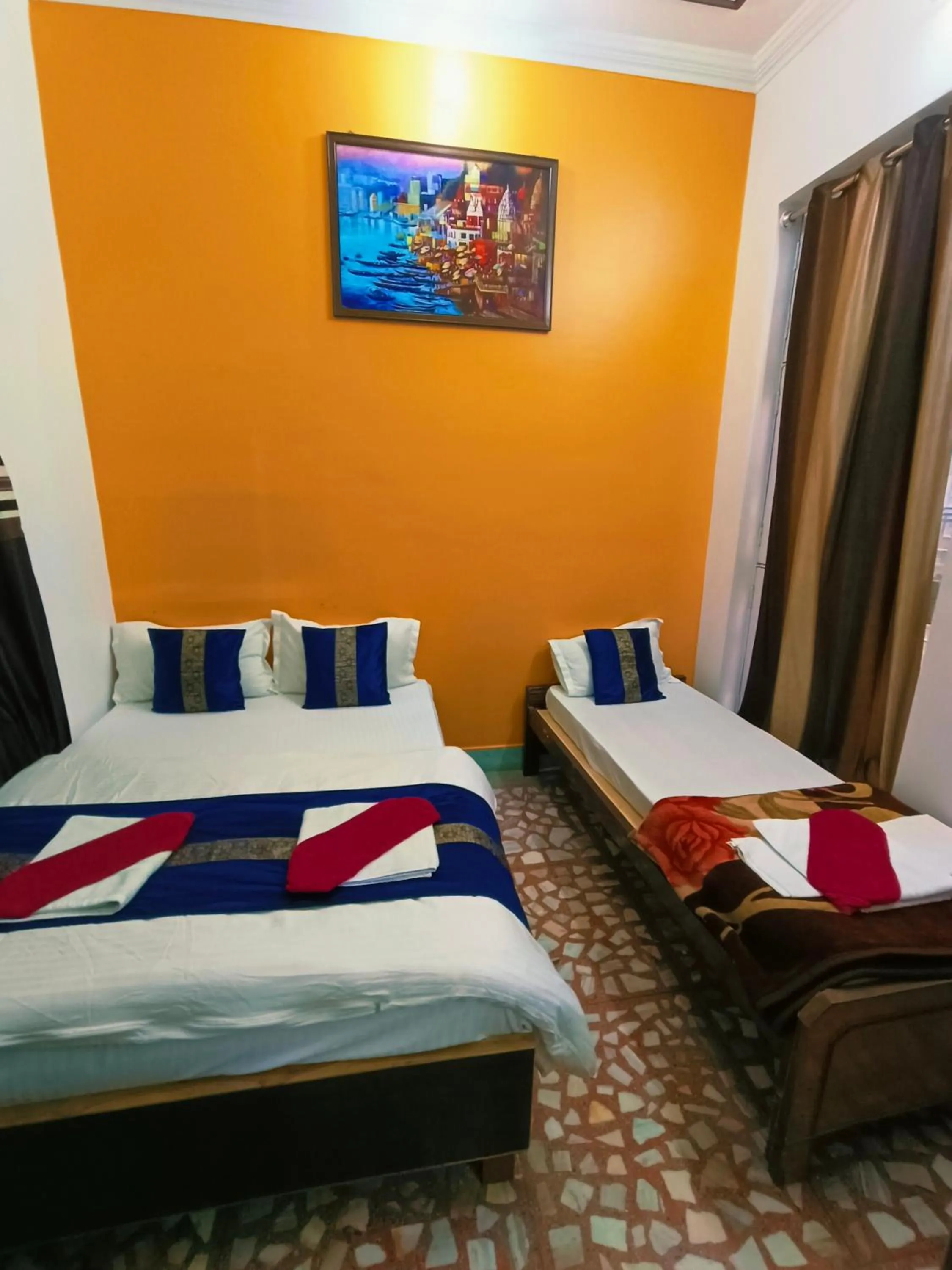 Bed in Baba Guest House