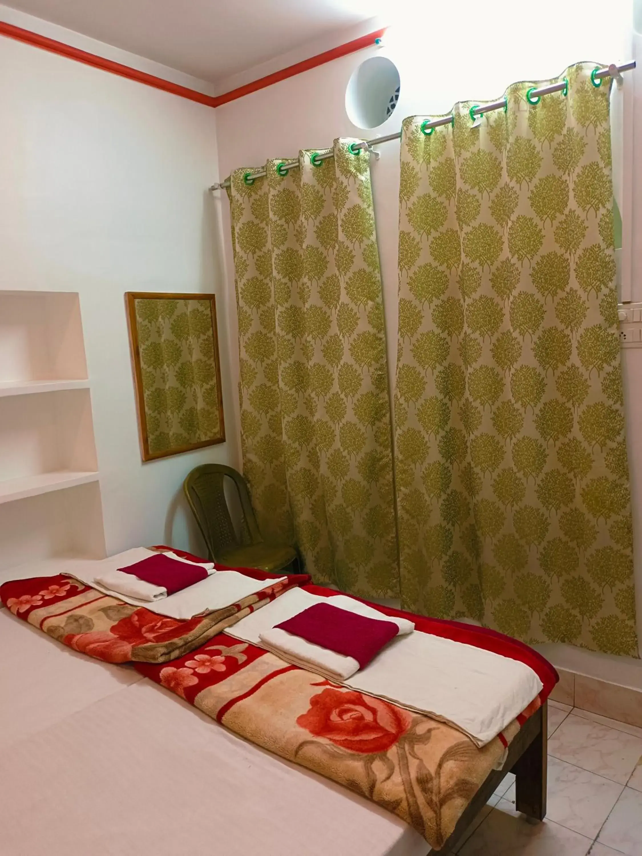 Bedroom, Bed in Baba Guest House Bedroom, Bed in Baba Guest House