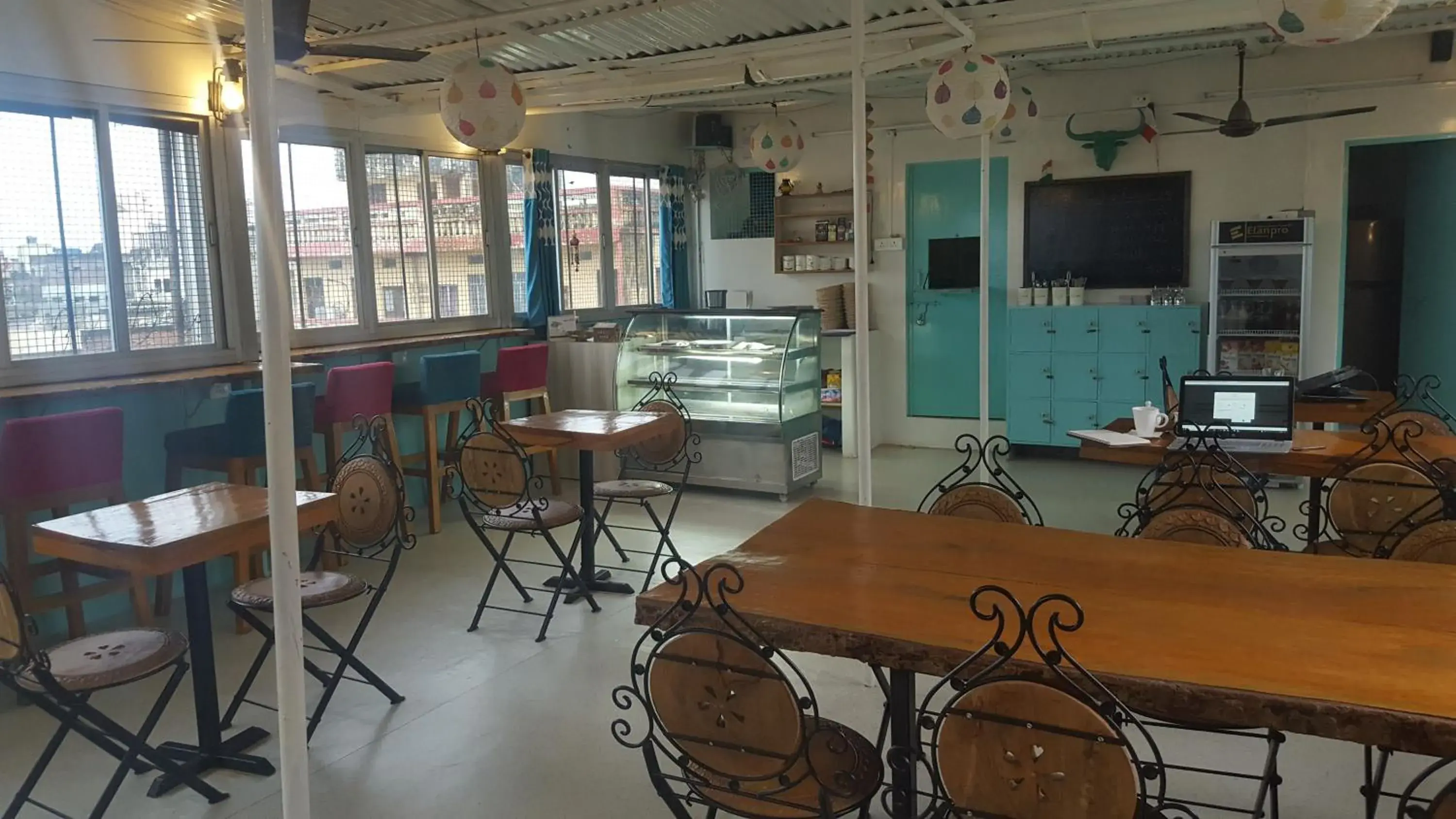 Restaurant/places to eat in Baba Guest House Restaurant/places to eat in Baba Guest House