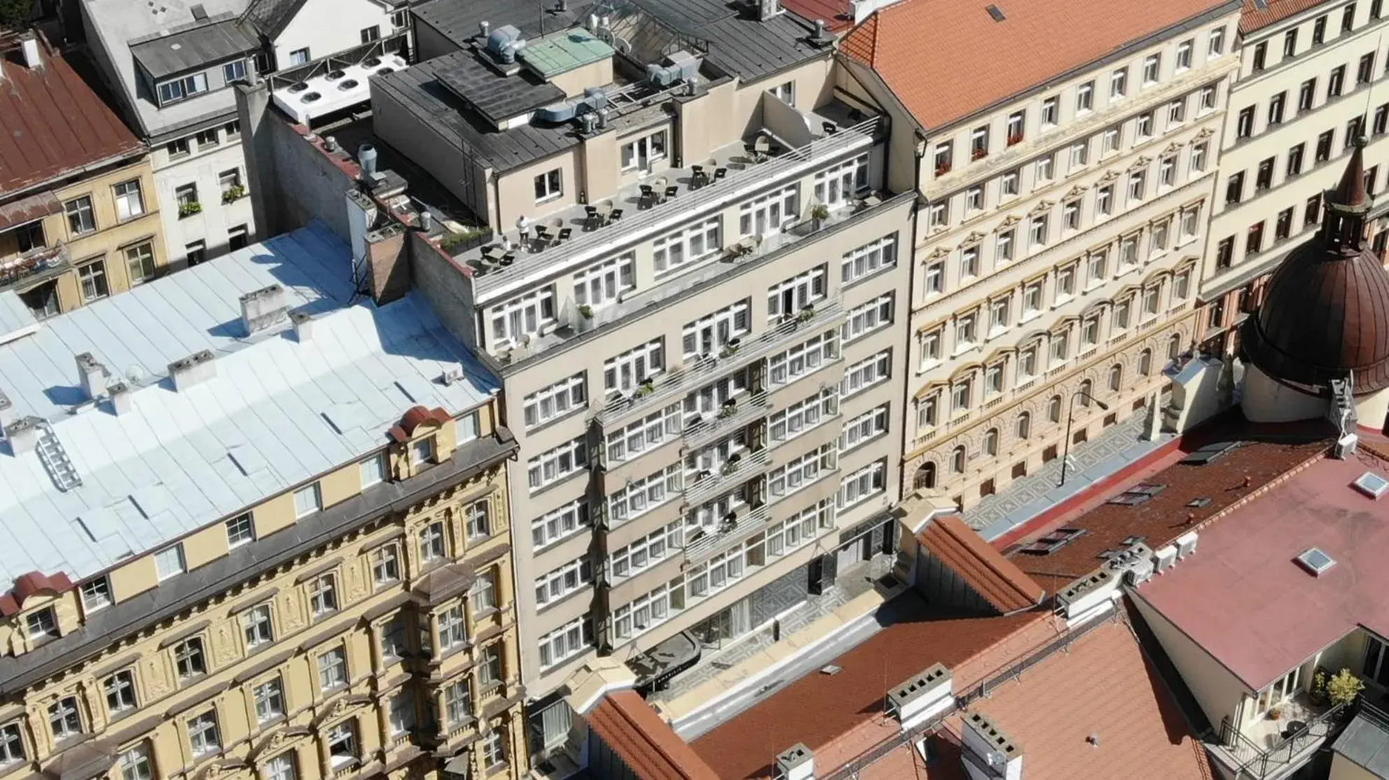 Property building in Amarilis Property building in Amarilis