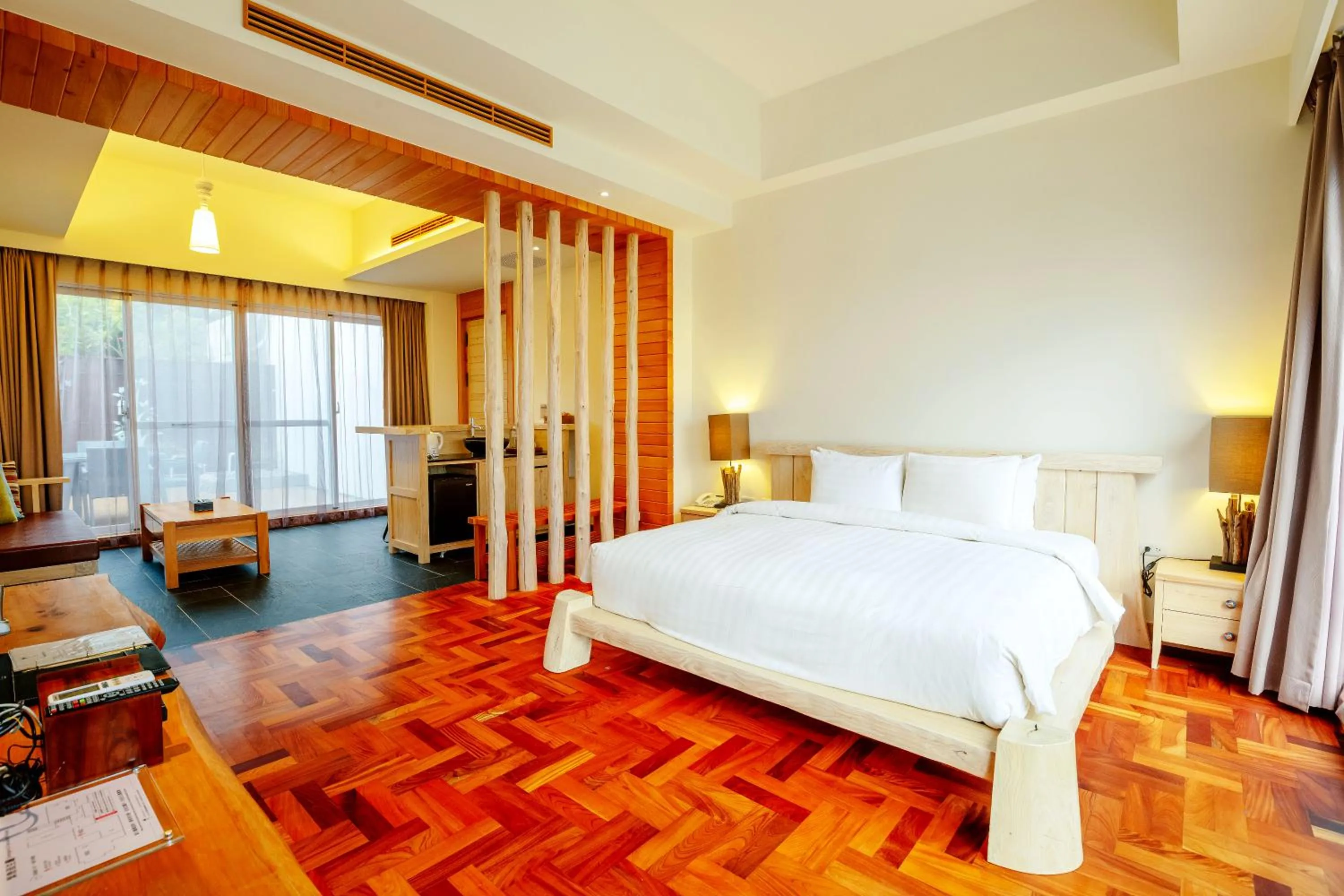 Photo of the whole room, Bed in Bay Forest Boutique Hotel - Silver Pavilion