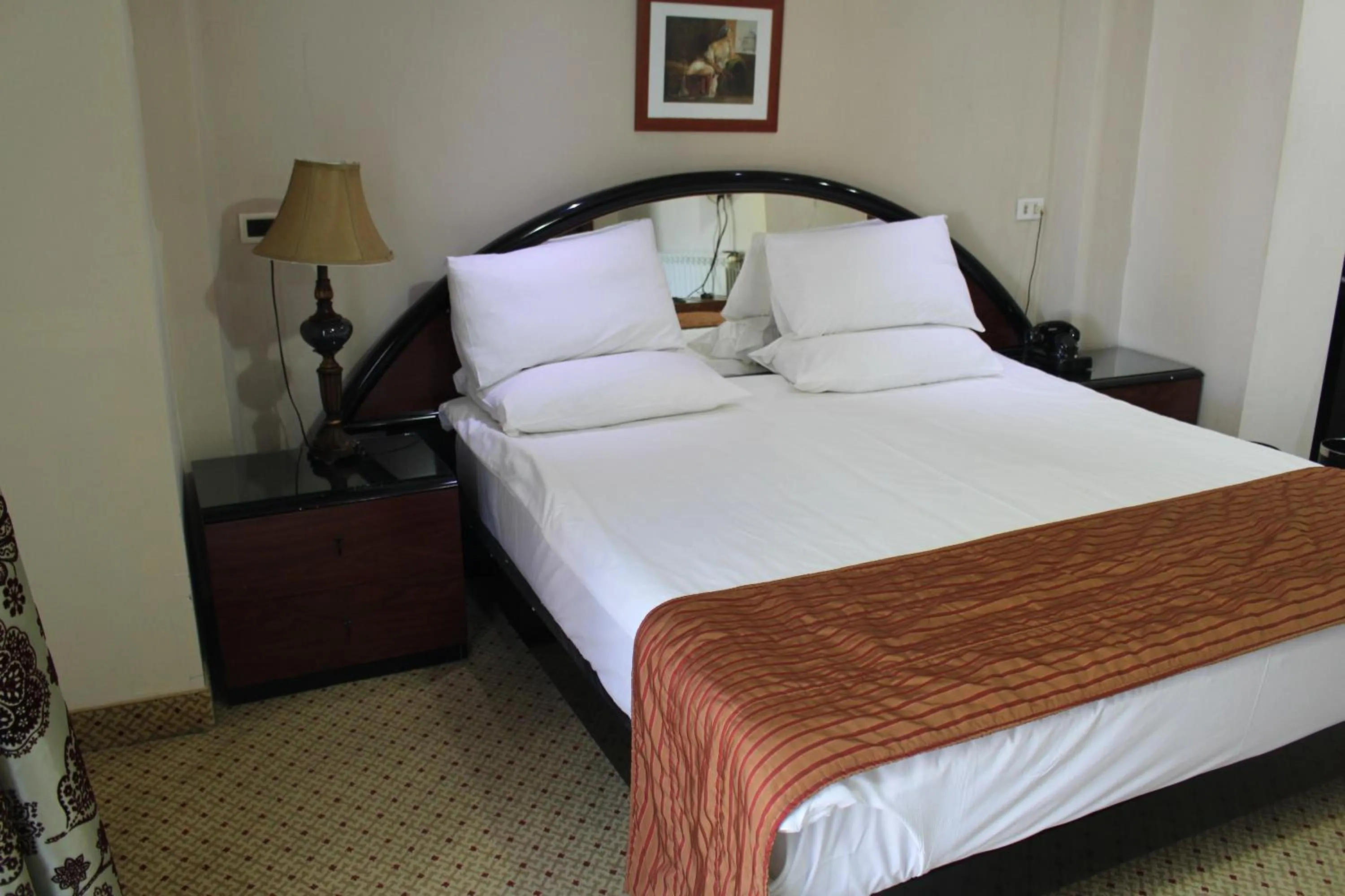 Bedroom, Bed in Colibri Hotel