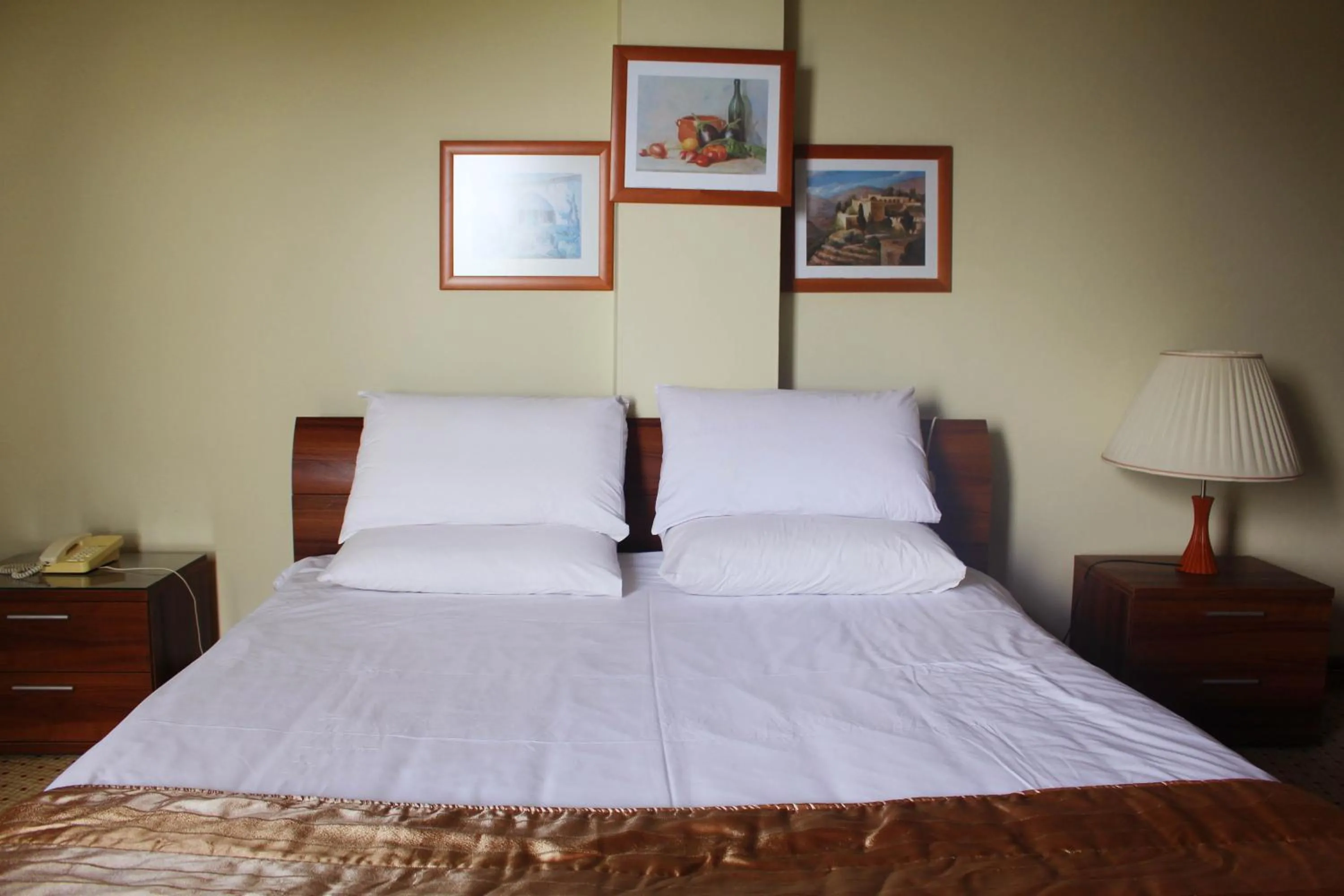 Bed in Colibri Hotel