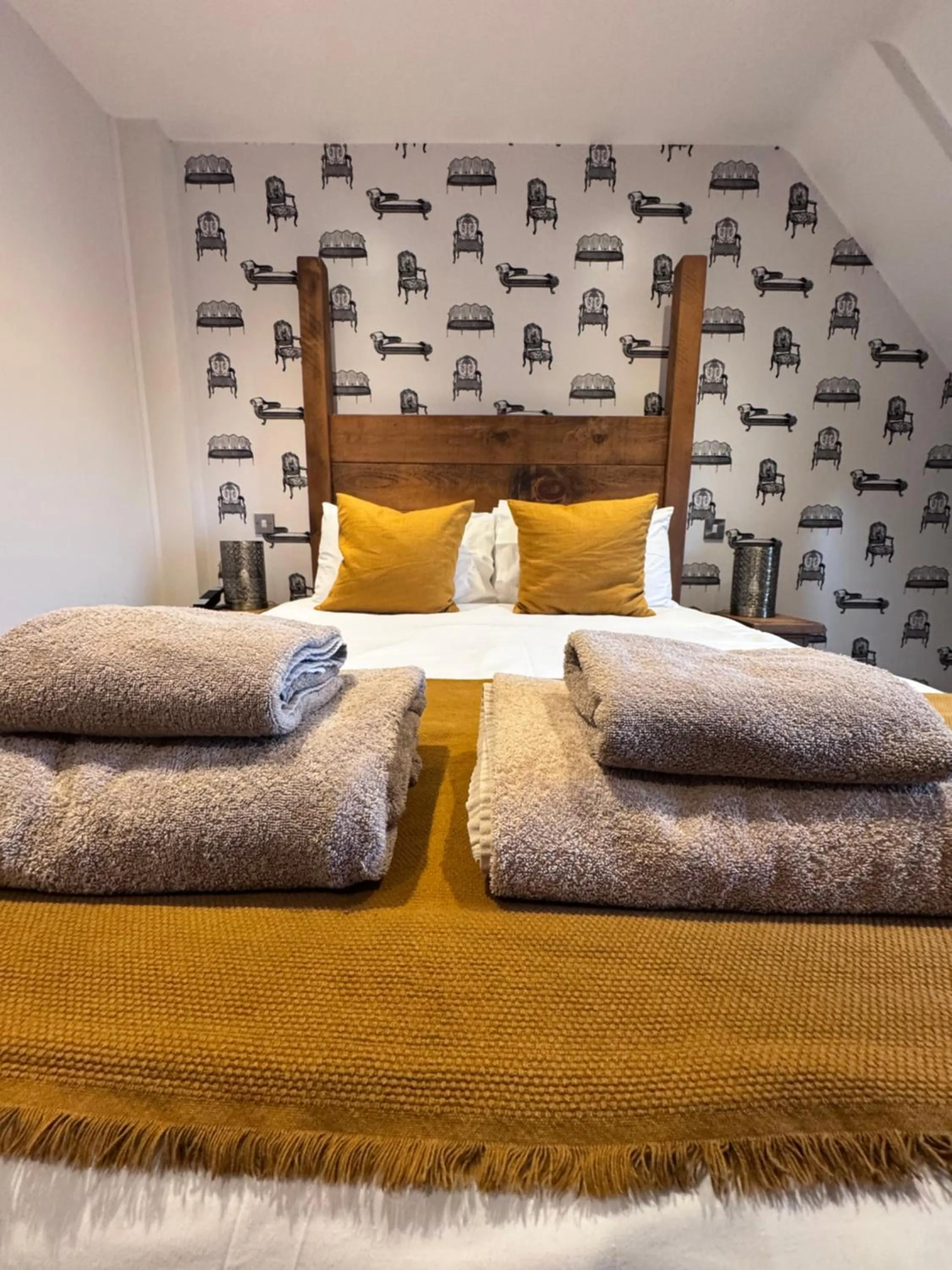 Bed in The White Hart Inn