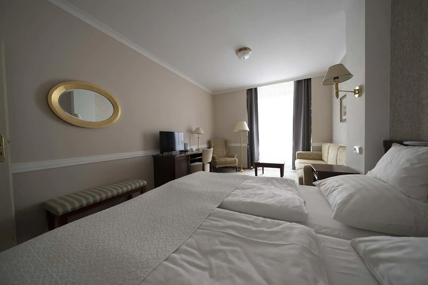 Bed in Hotel Embassy