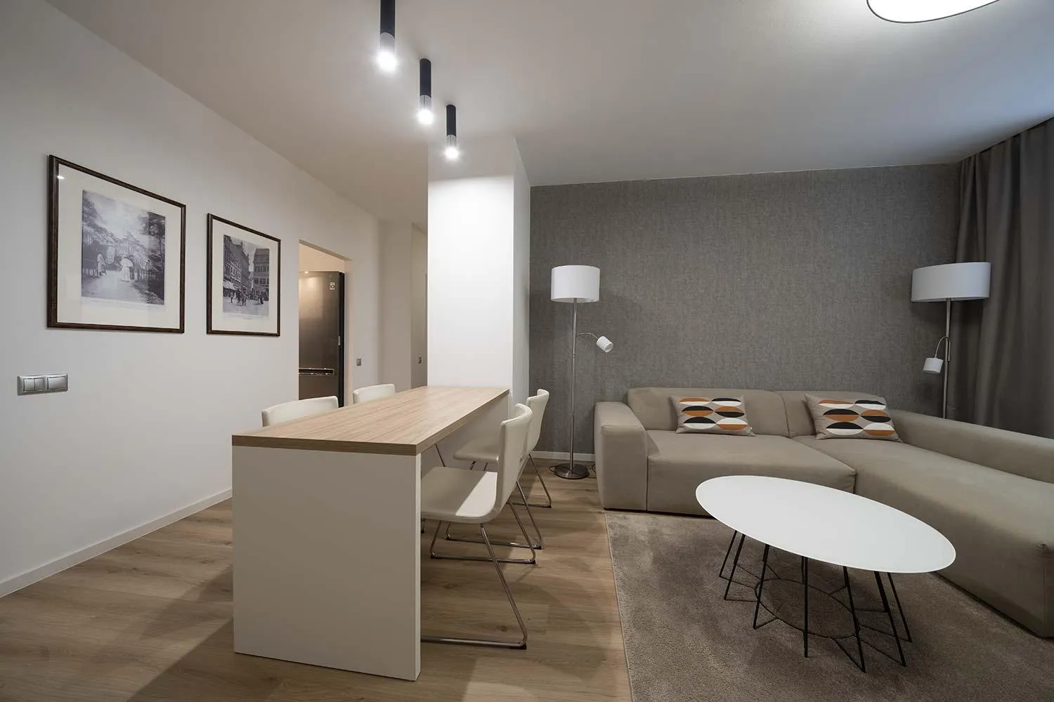 Living room in Hotel Embassy