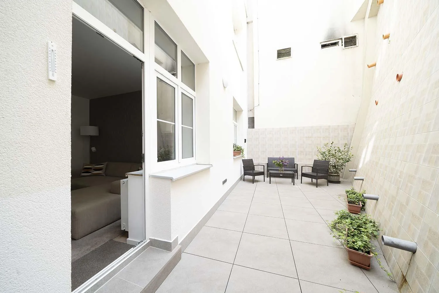 Balcony/Terrace in Hotel Embassy