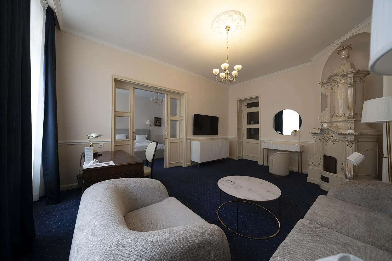 Living room in Hotel Embassy