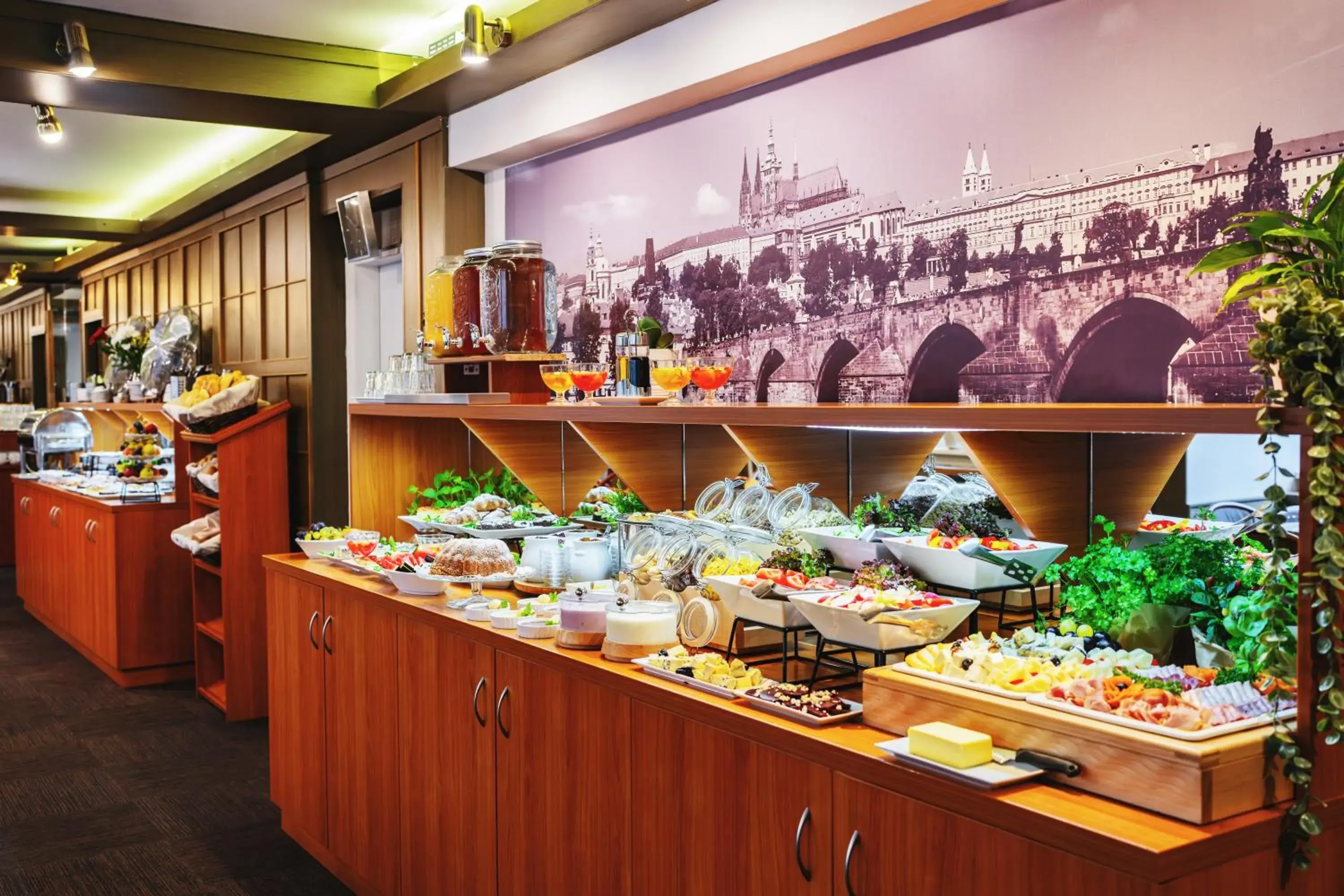 Restaurant/places to eat in Charles Central Restaurant/places to eat in Charles Central