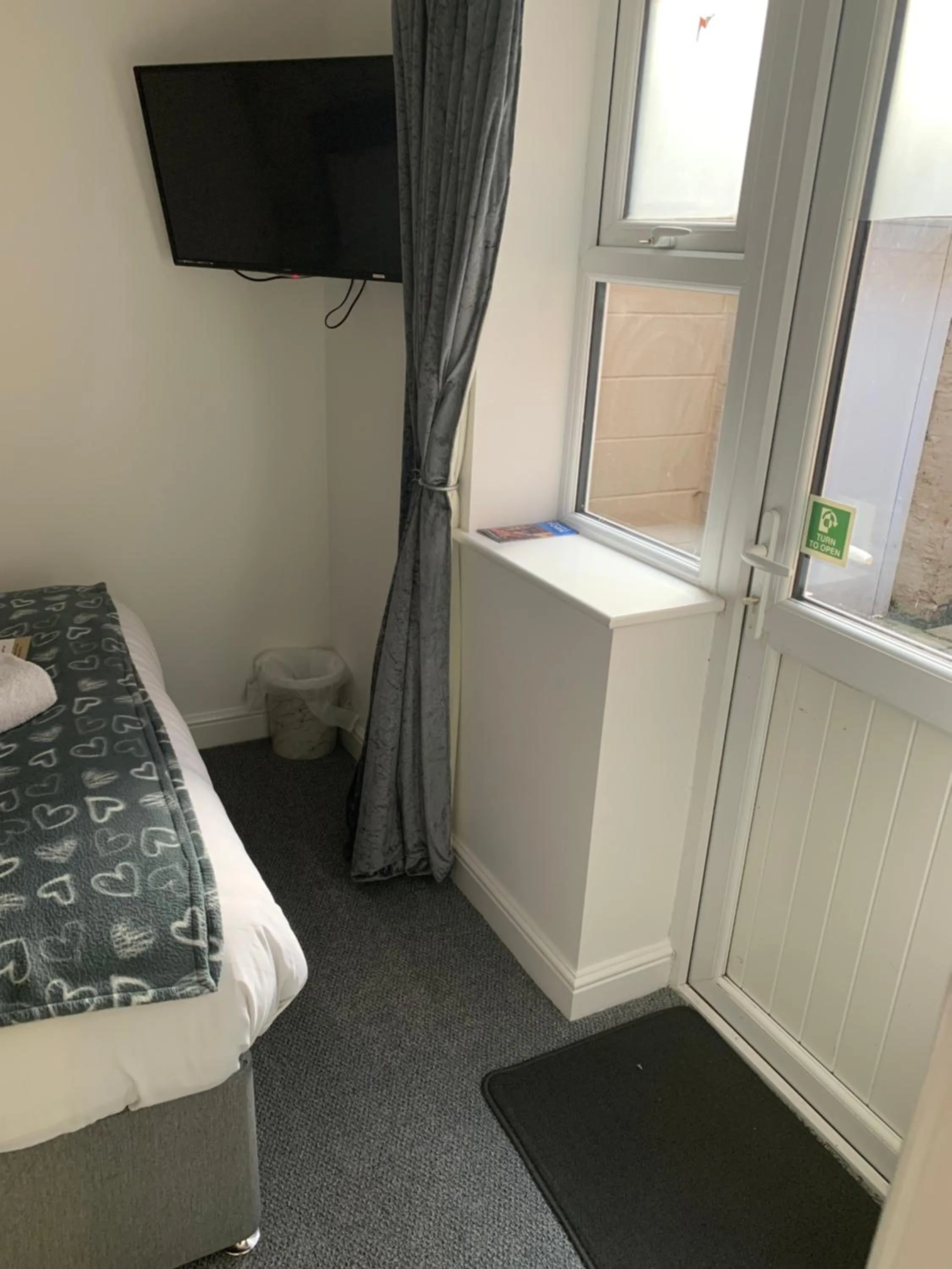 Bed in Number 34 Bed and Breakfast York