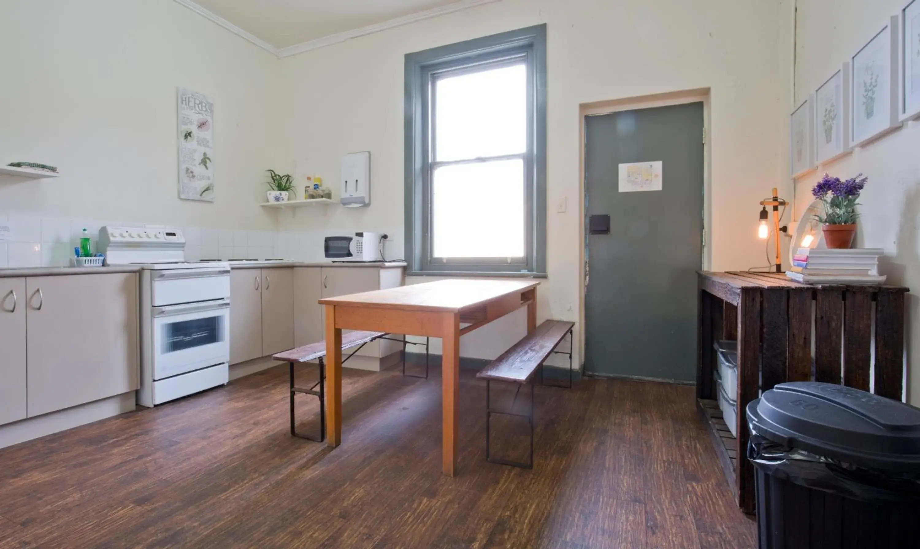 Twin Room with Bunk Beds in The Old Mount Gambier Gaol Twin Room with Bunk Beds in The Old Mount Gambier Gaol