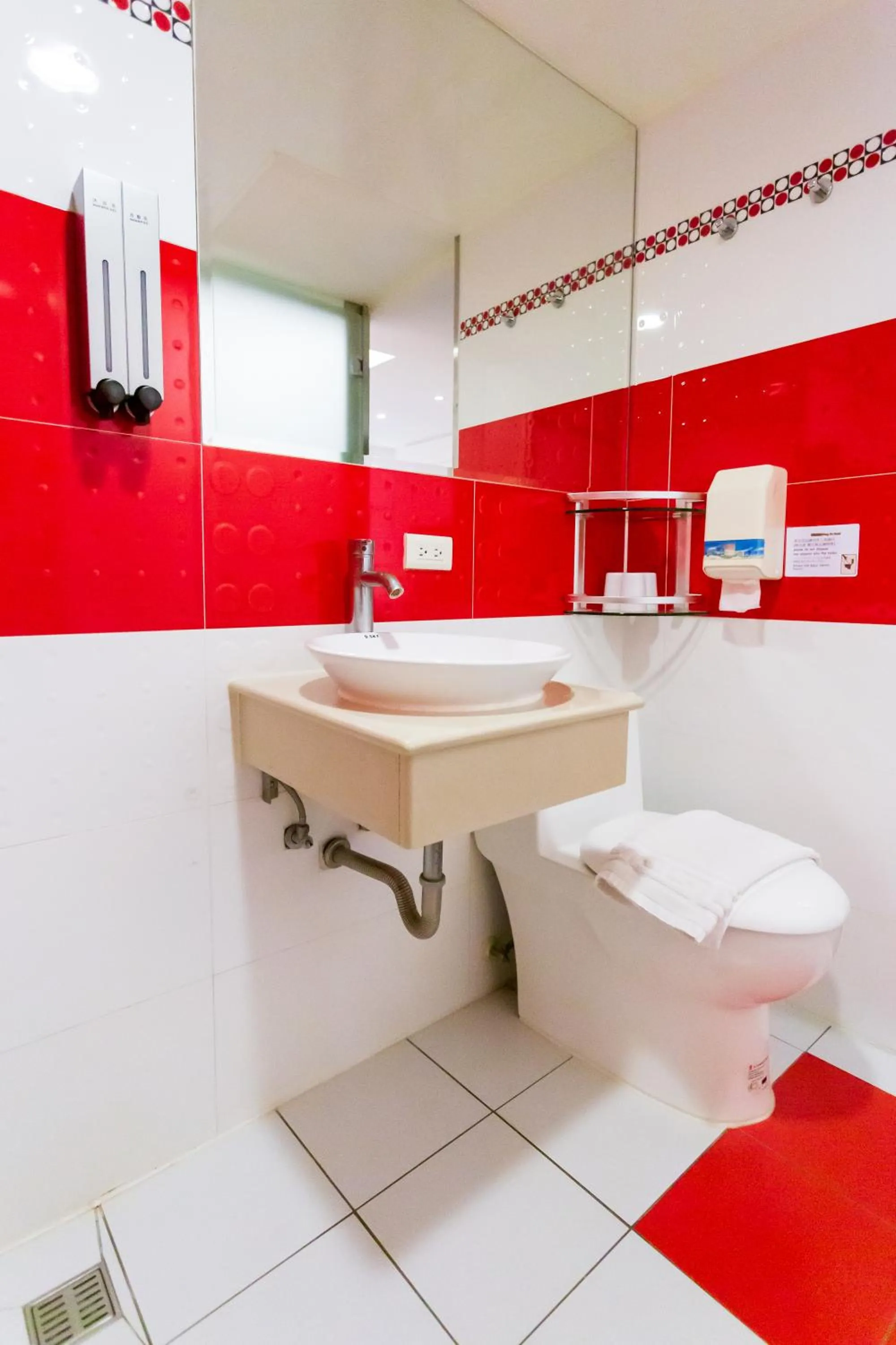 Bathroom in Newrise Hotel