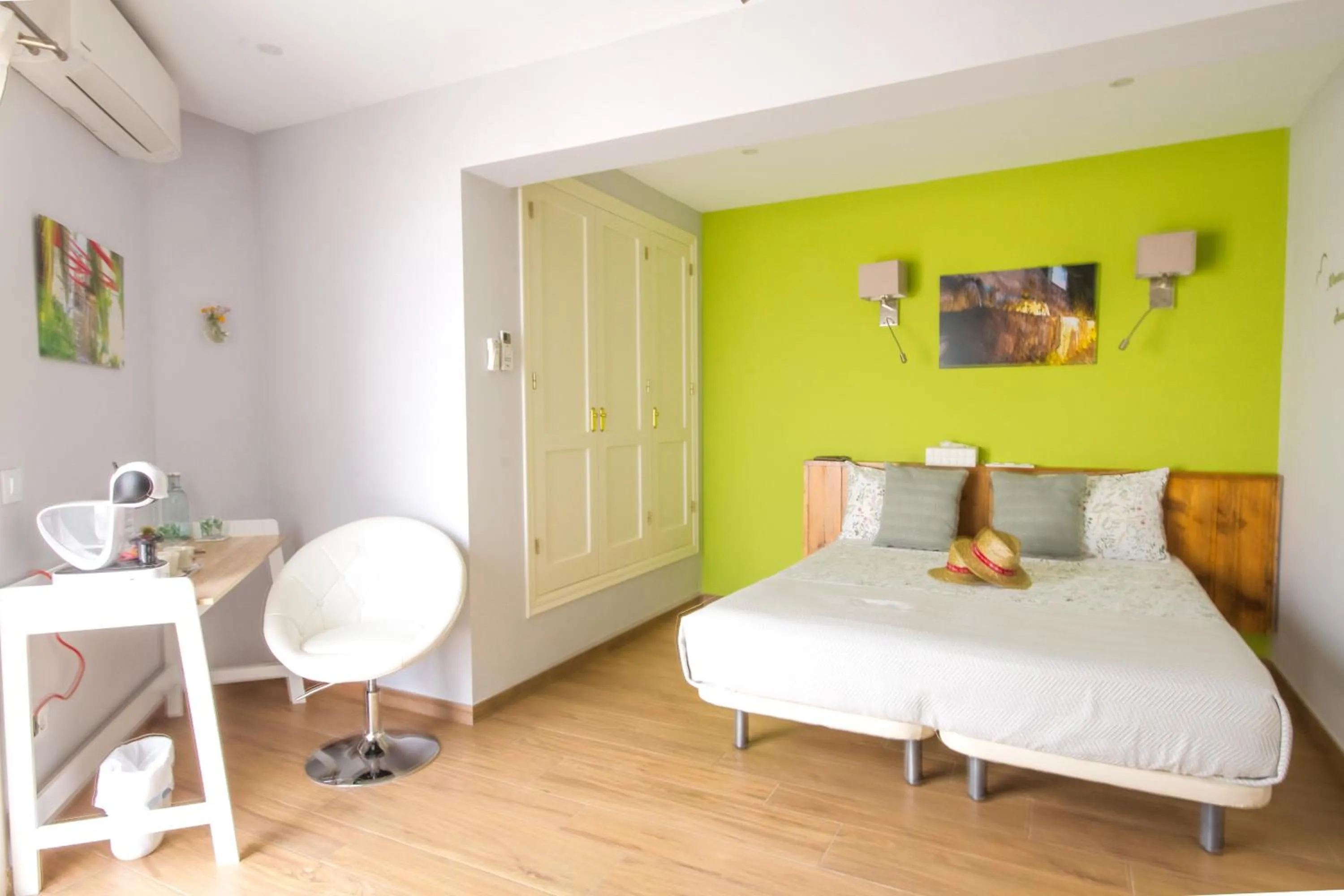 Photo of the whole room, Bed in Casa Lennisa