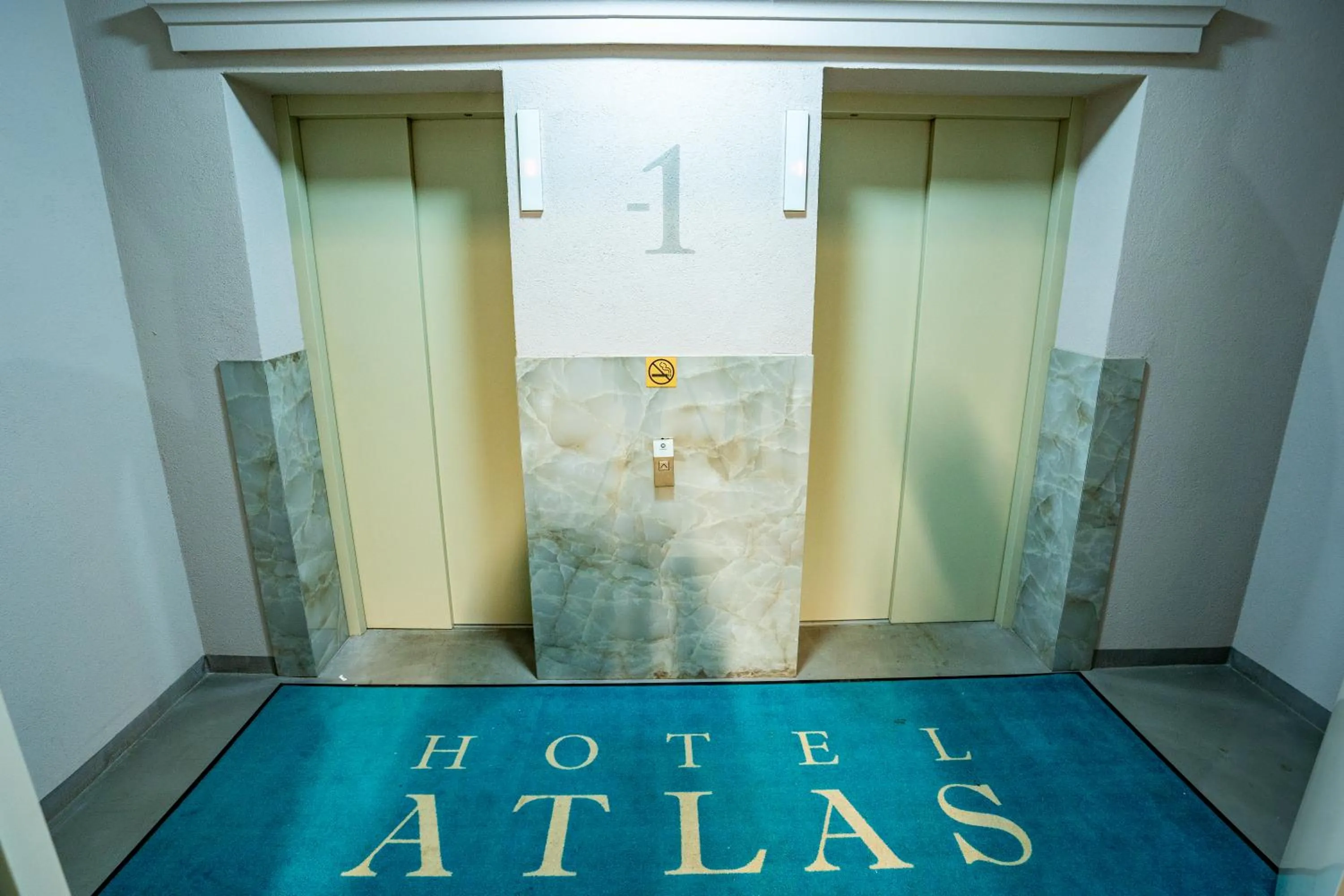 ATLAS Hotel