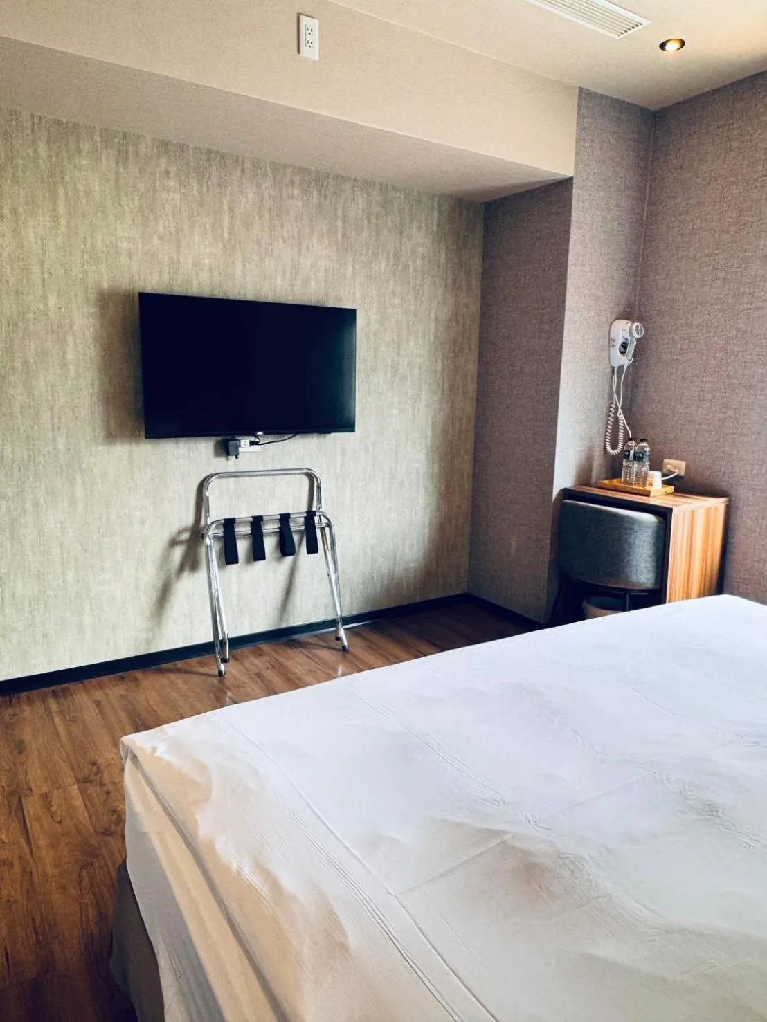 Bed in Tomorrow Hotel