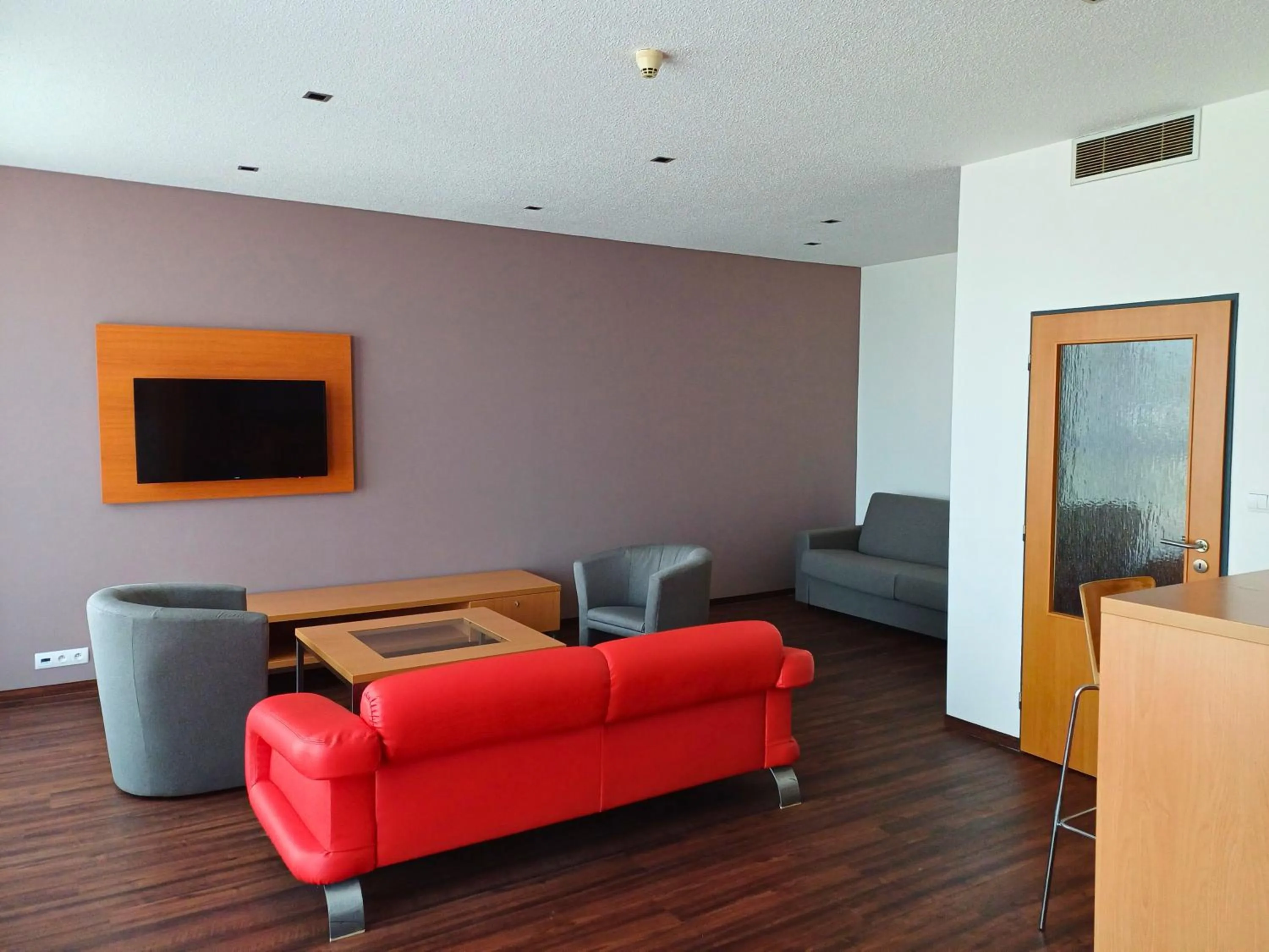 Living room in Avanti Hotel