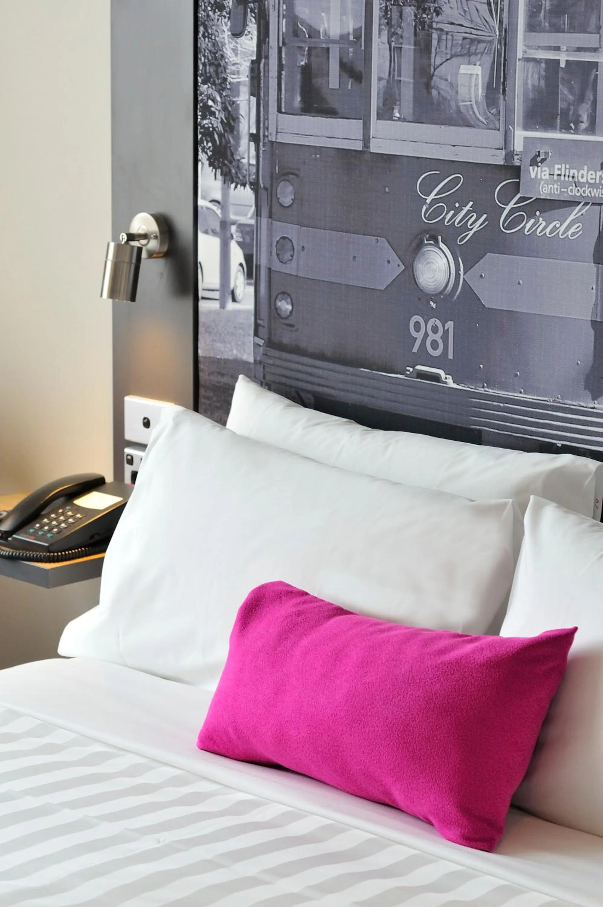 Bed in Mercure Melbourne Therry Street