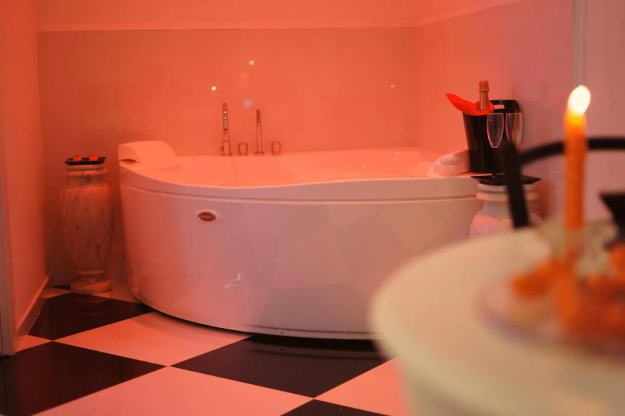 Alchimia Luxury Suites