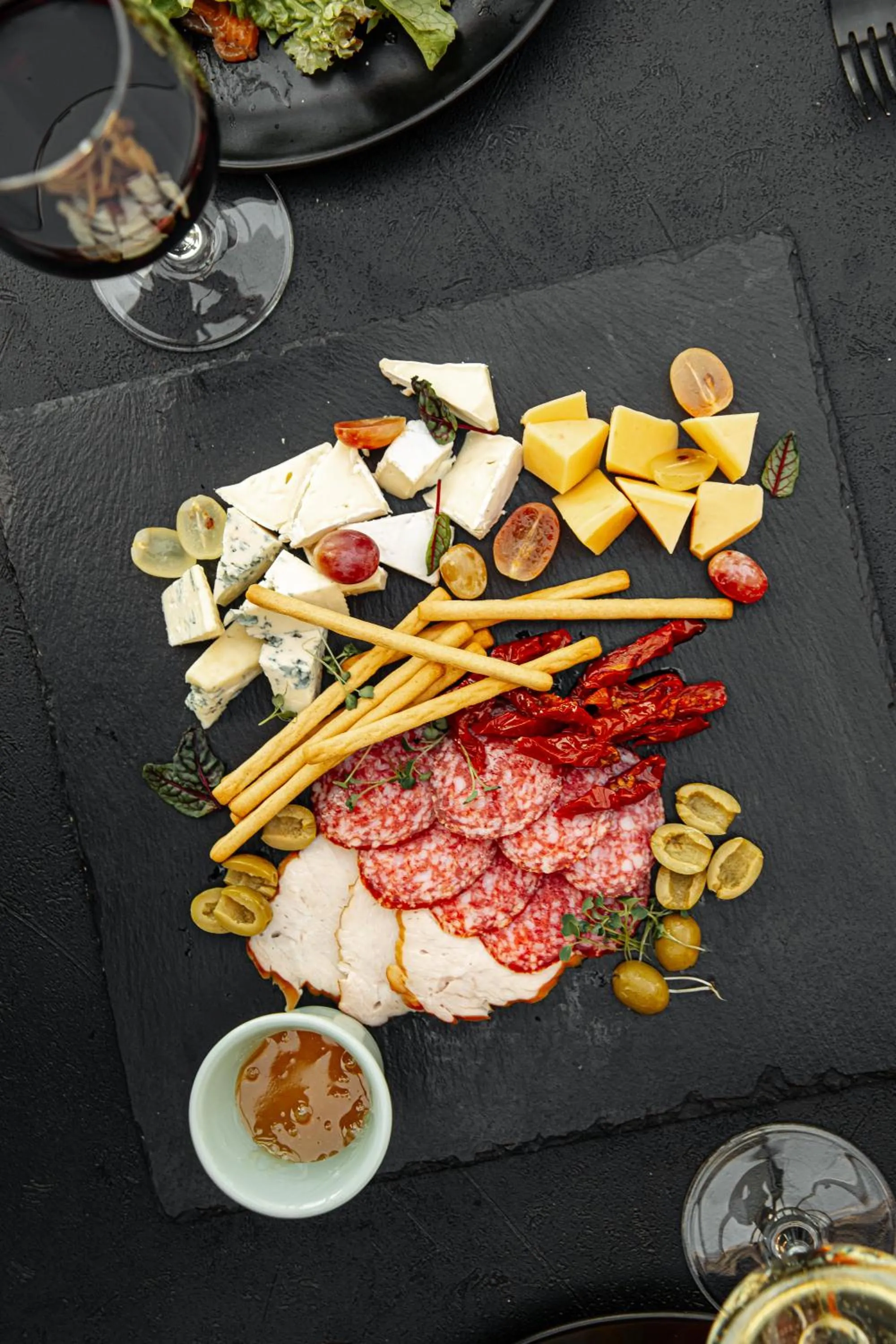 Food and drinks in Reikartz Sky Almaty