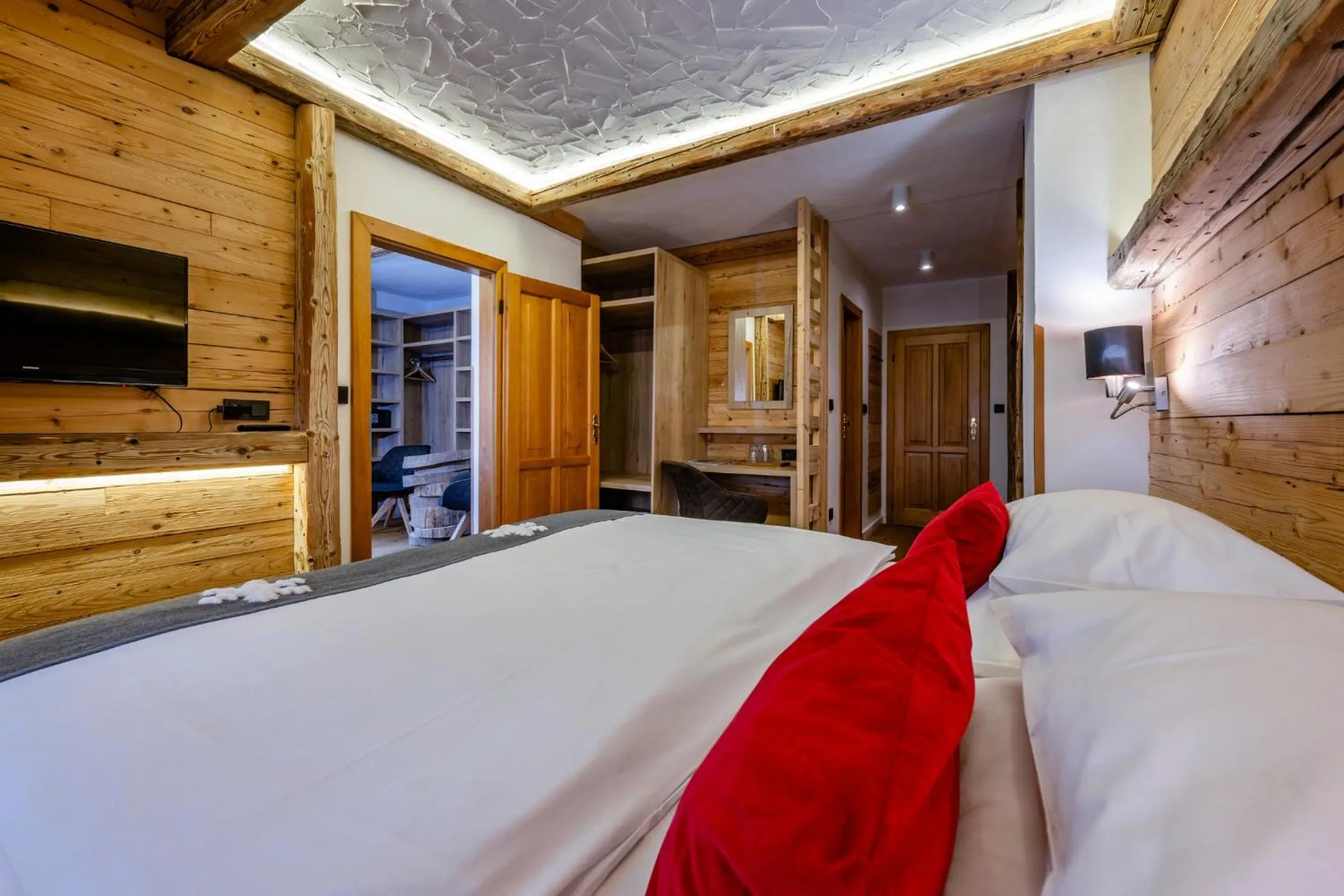 Photo of the whole room, Bed in Hotel Olympie