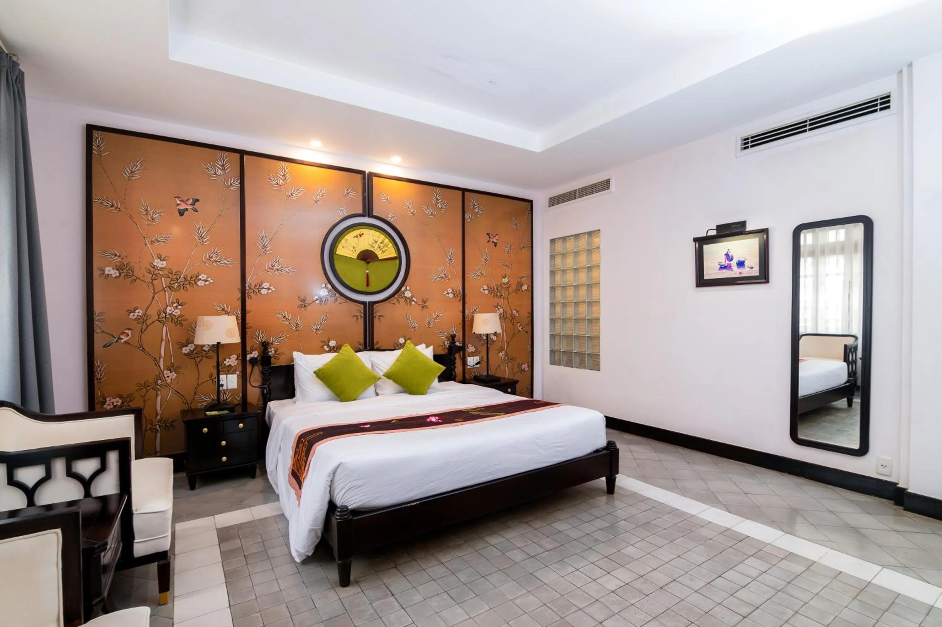 Bed in Villa Hue Hotel