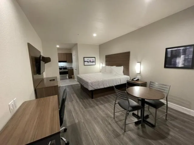 Bed in Palace Inn Blue - Garth Rd