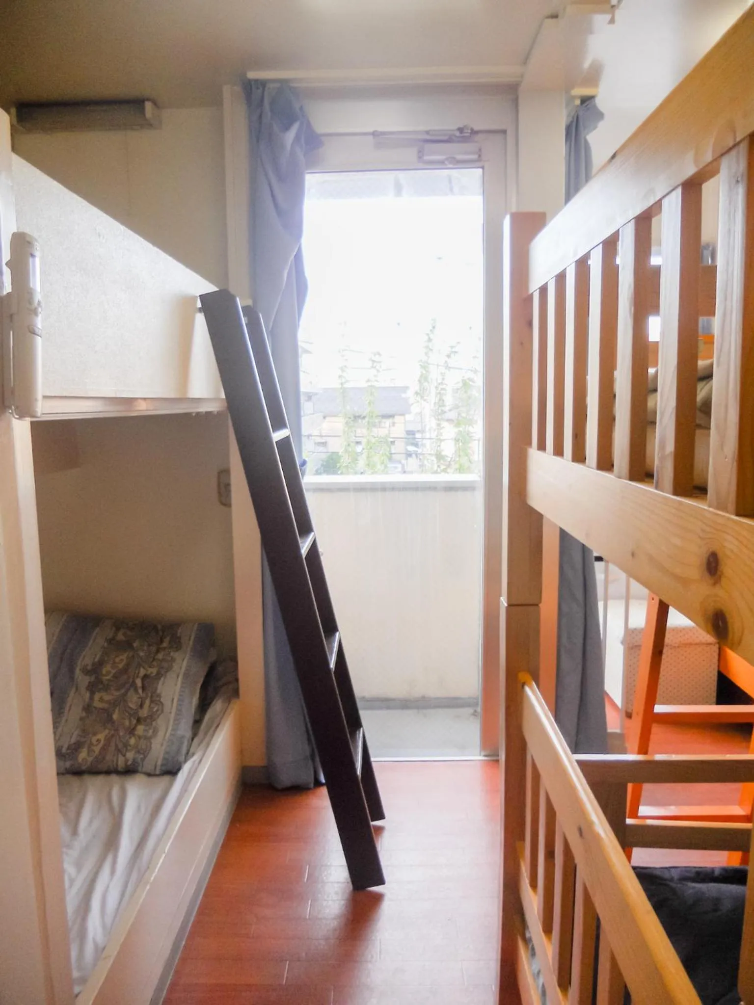 Decorative detail, Bed in Palette Takashimadaira guest house