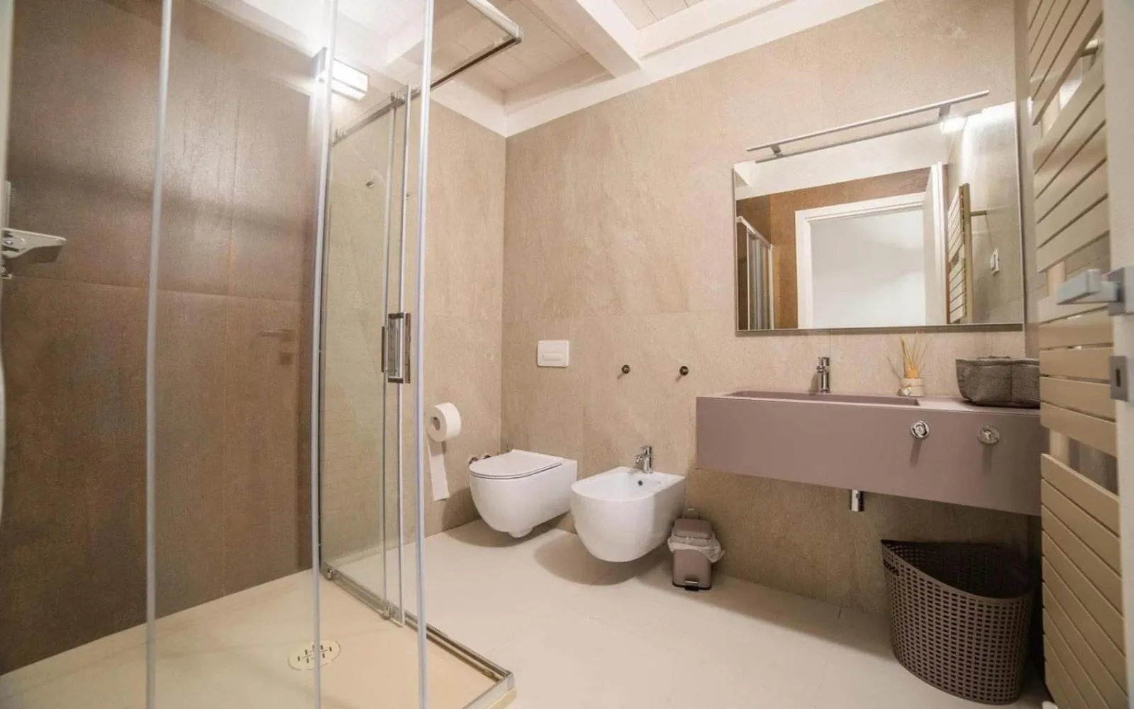 Shower in RESIDENCE OLD STORIES