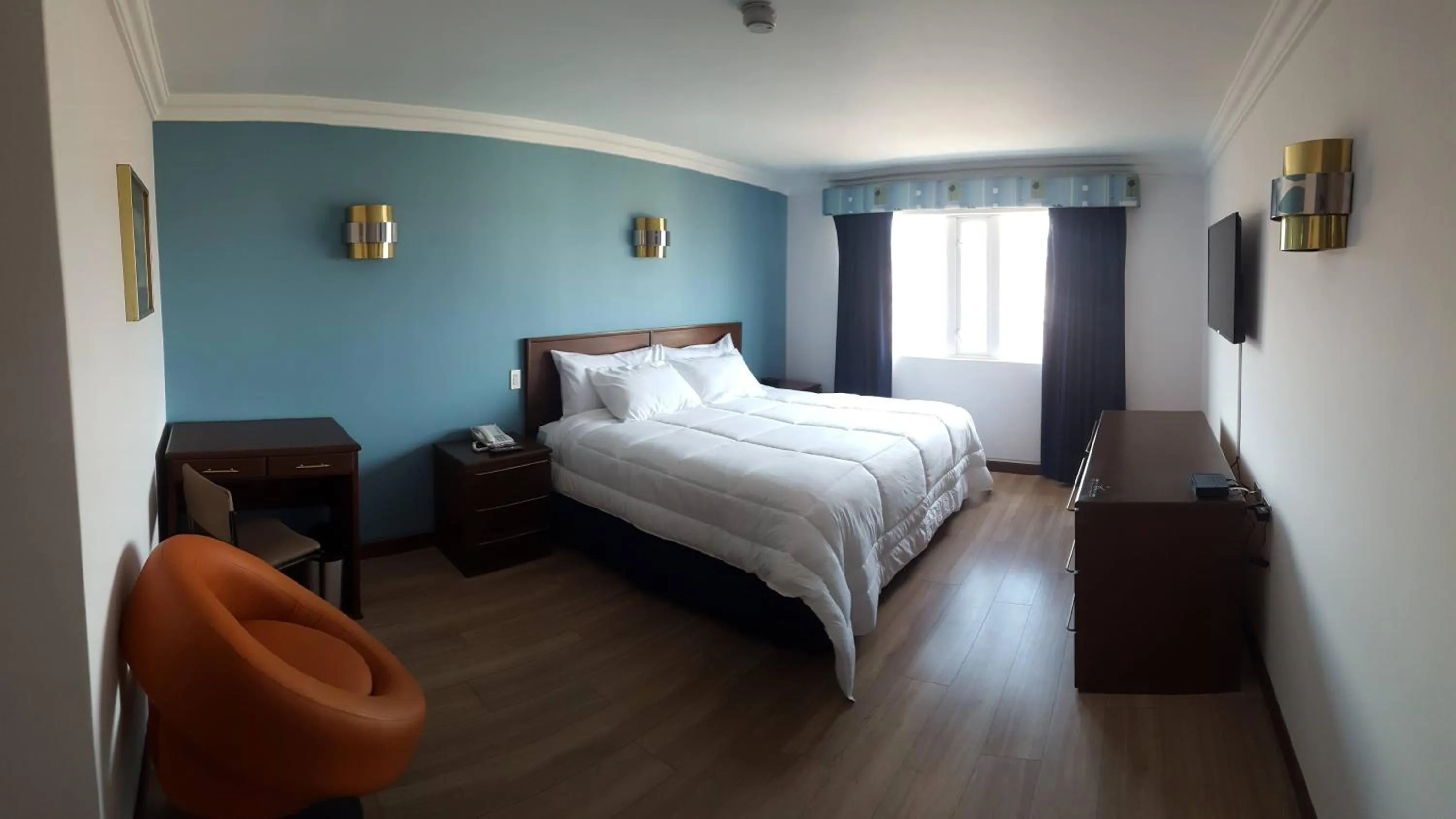 Photo of the whole room, Bed in Hotel El Conquistador